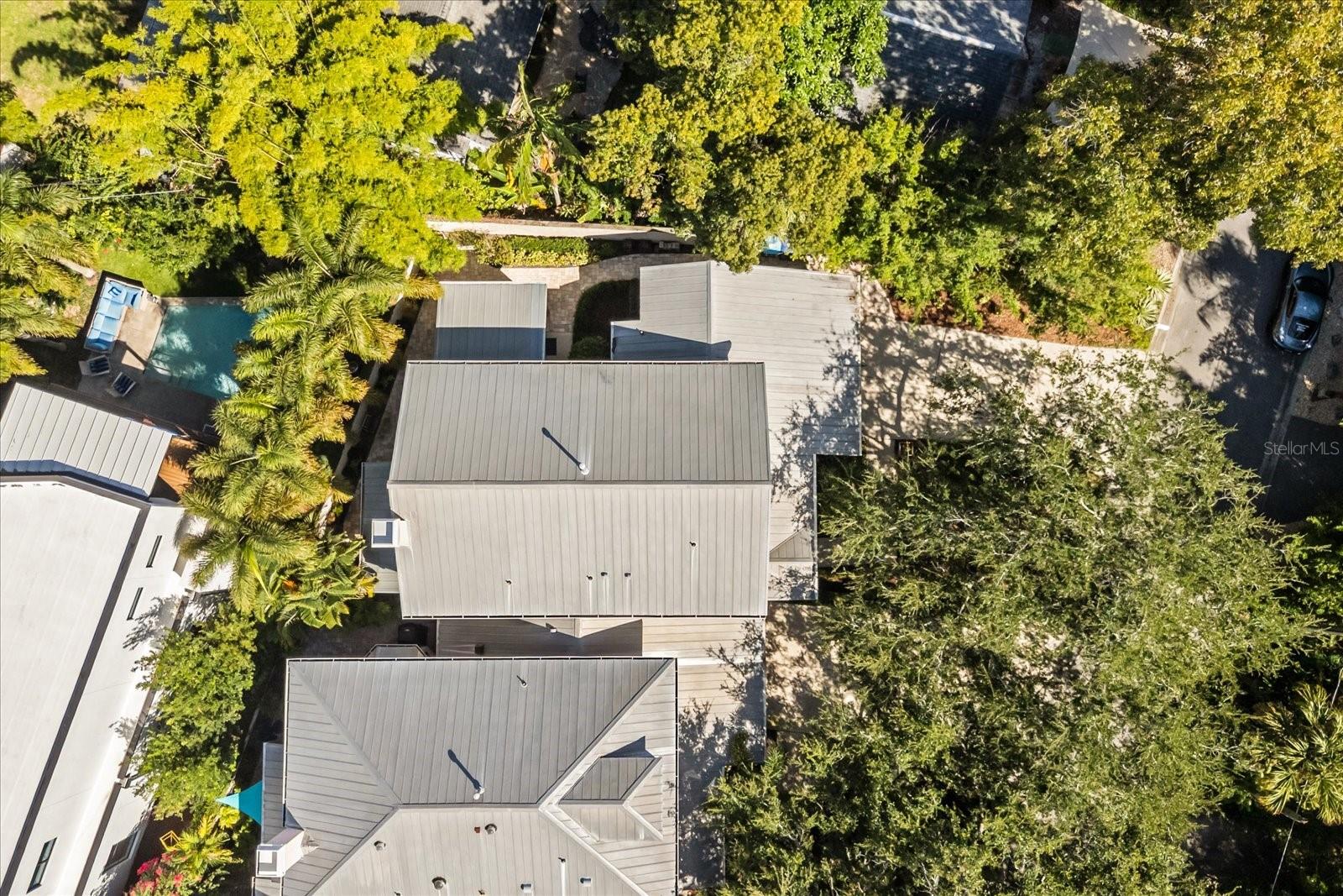 Image 43 of 49 For 451 Fairfax Ave.