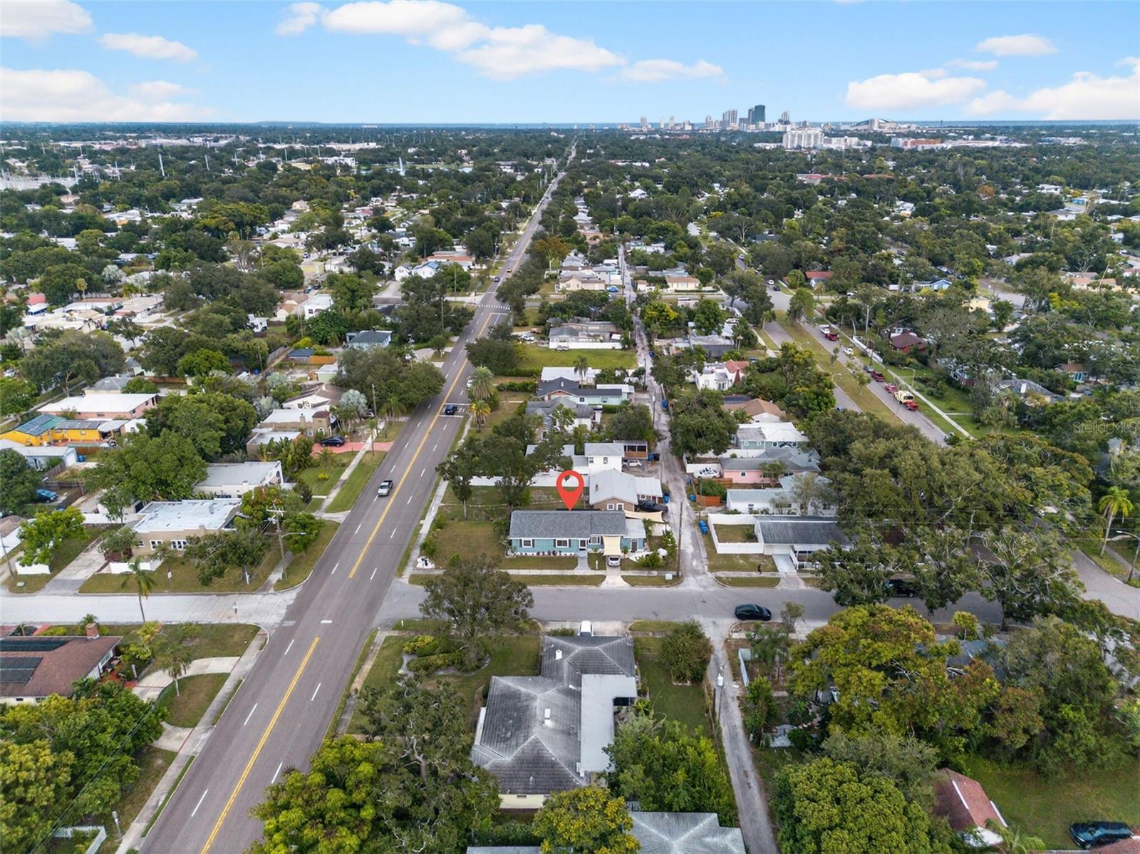 Image 29 of 32 For 825 46th Street N