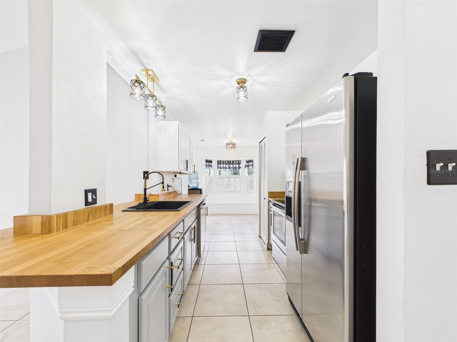 Image 9 of 24 For 125 Spanish Moss Court