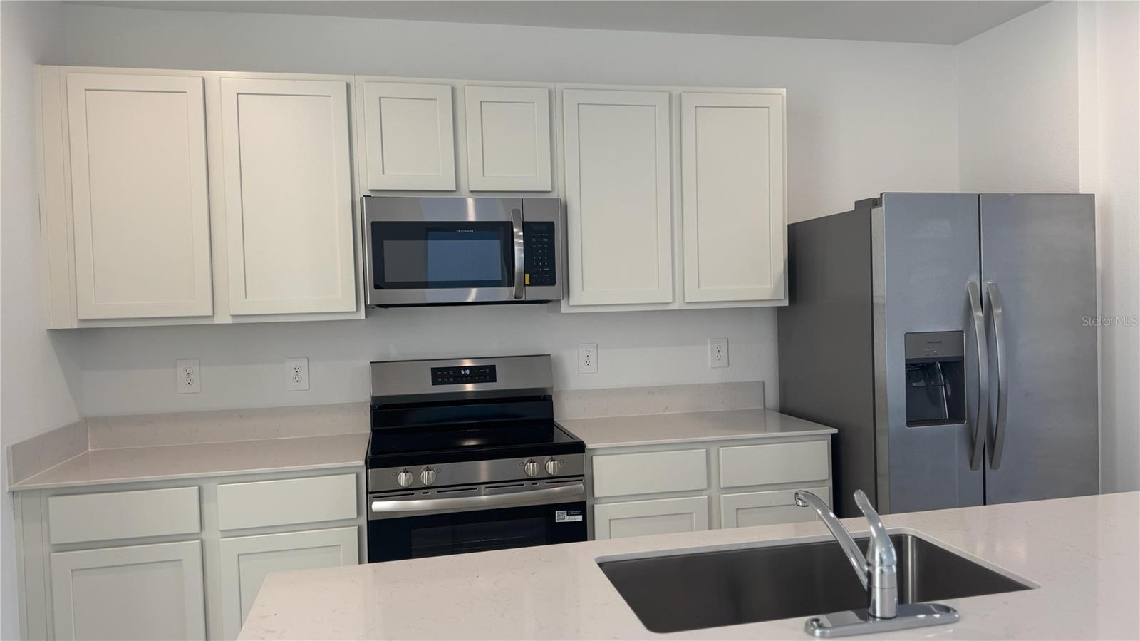 Image 2 of 27 For 2217 Crown Rock Drive