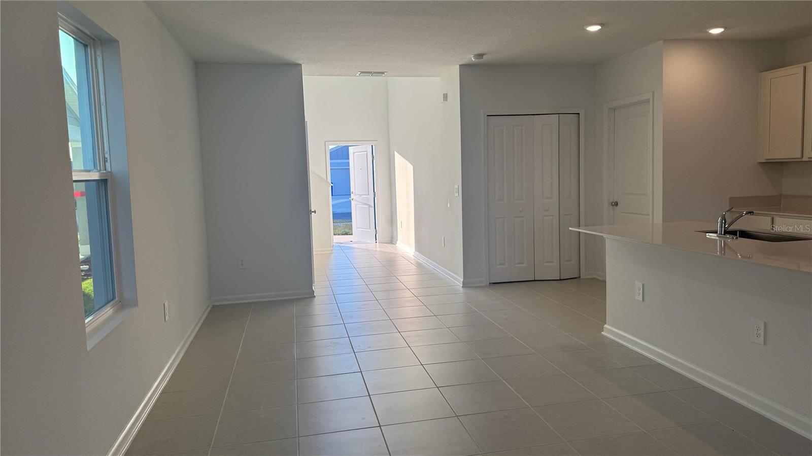 Image 5 of 27 For 2217 Crown Rock Drive