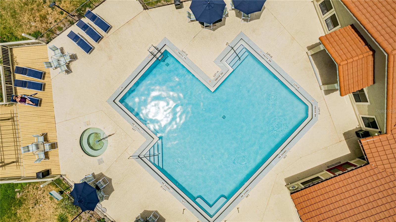 Image 22 of 26 For 3036 Parkway Boulevard 206