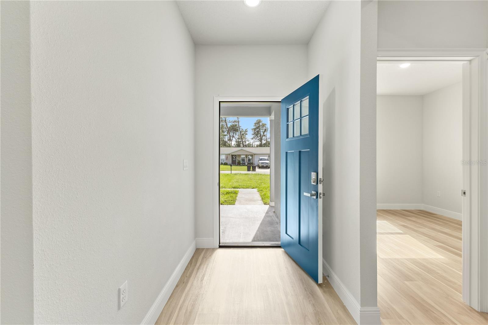 Image 10 of 44 For 5207 165th Street Road