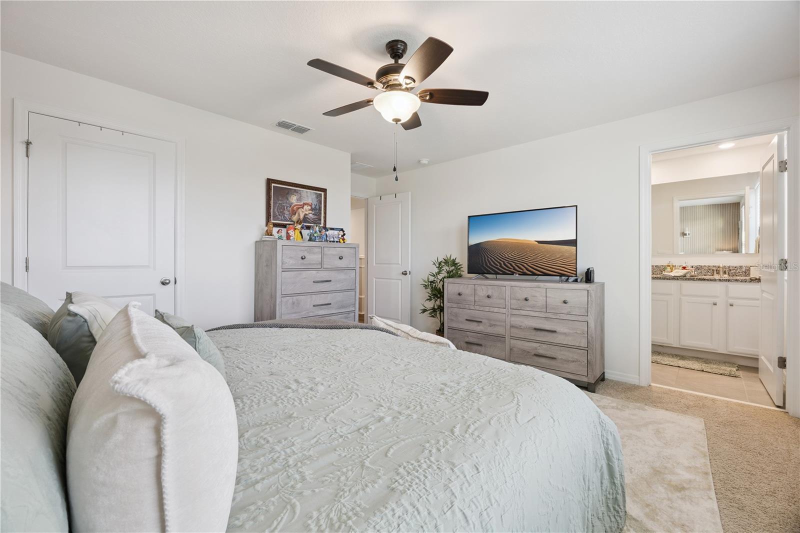 Image 27 of 50 For 12023 Holystone Street