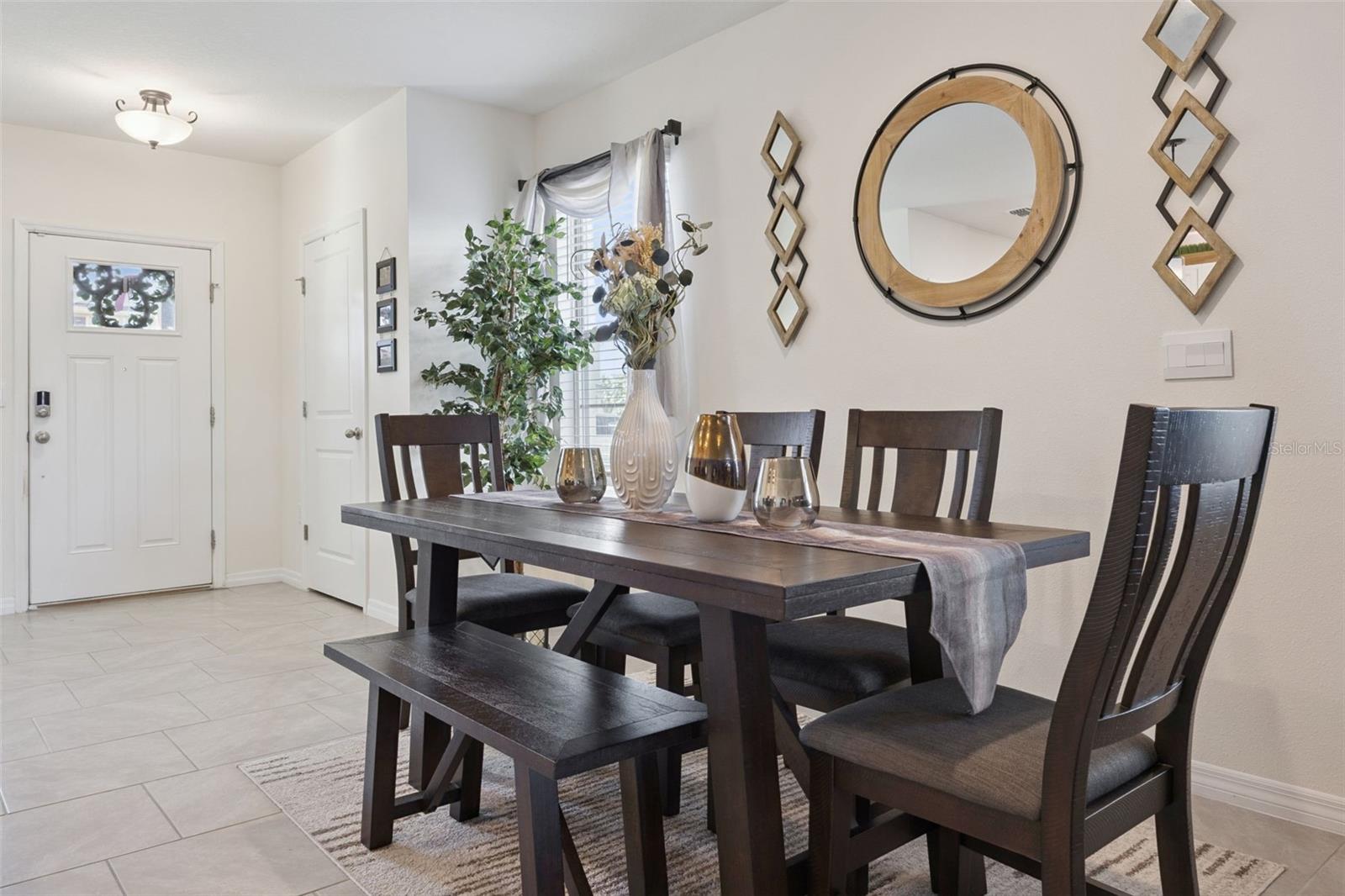 Image 7 of 50 For 12023 Holystone Street