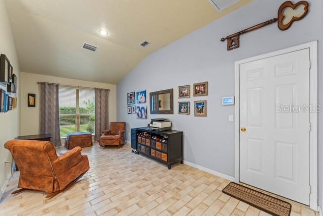 Image 19 of 35 For 8038 Glitter Court