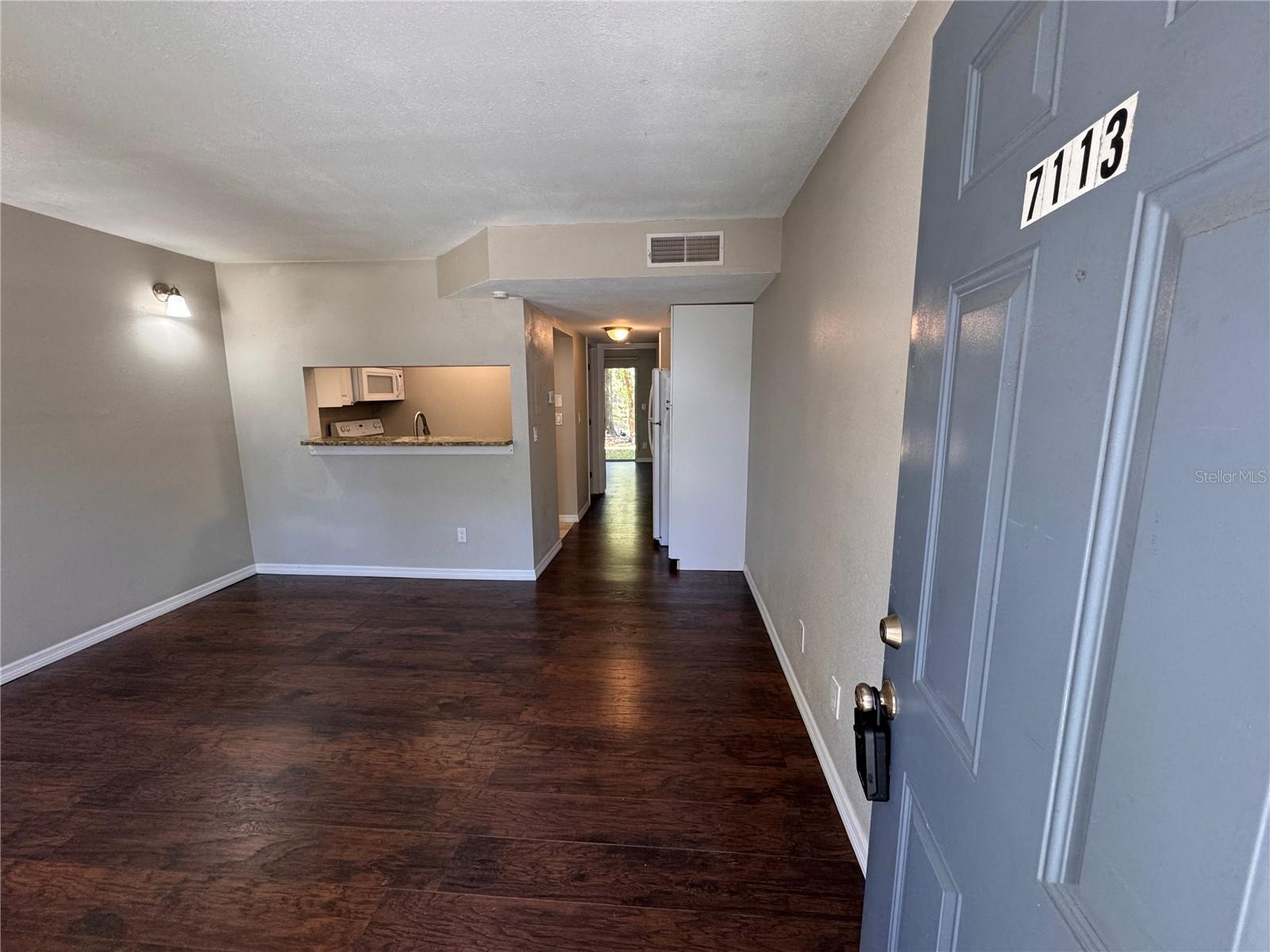 Image 2 of 31 For 7113 Bank Drive 103