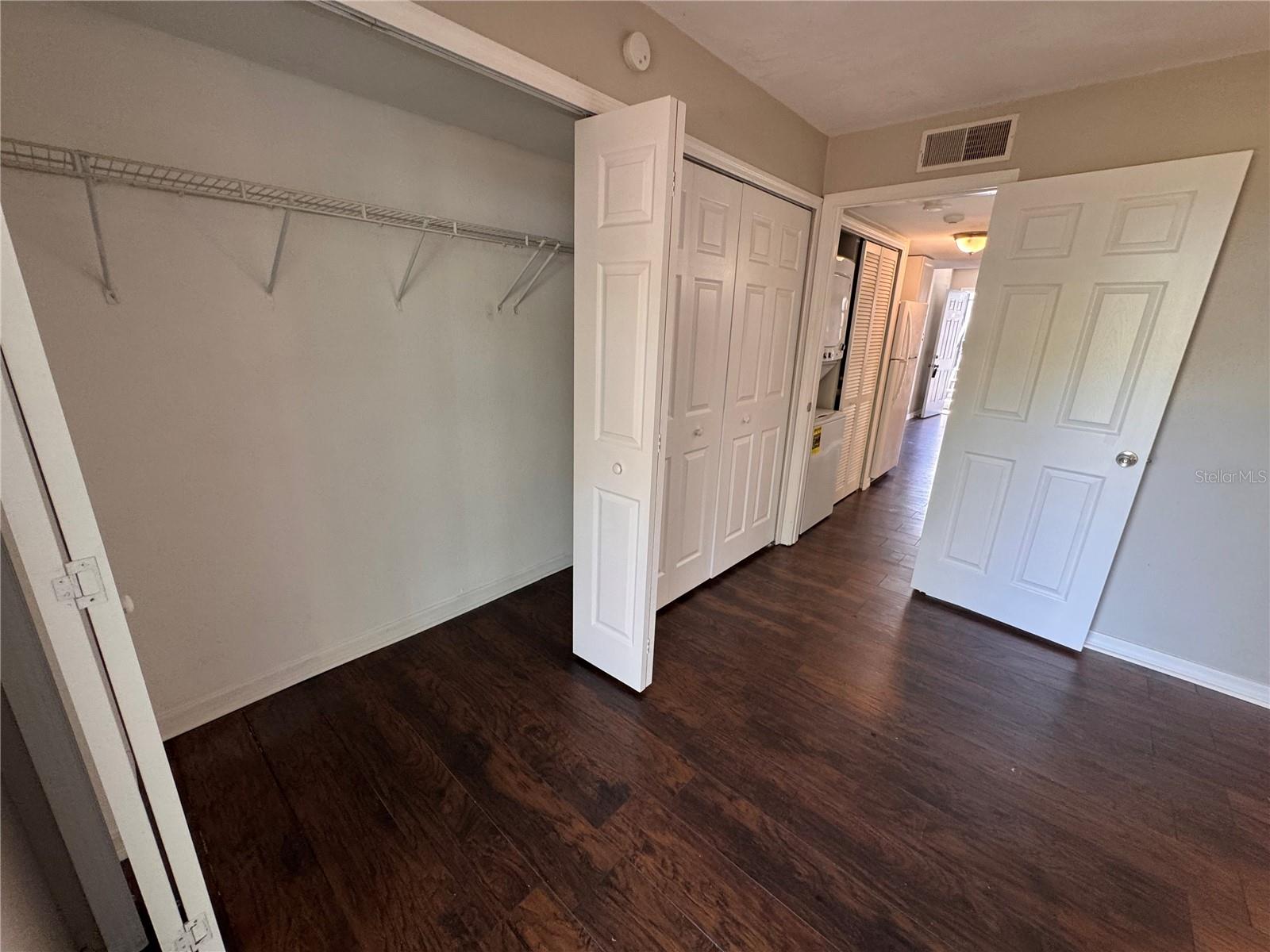 Image 20 of 31 For 7113 Bank Drive 103