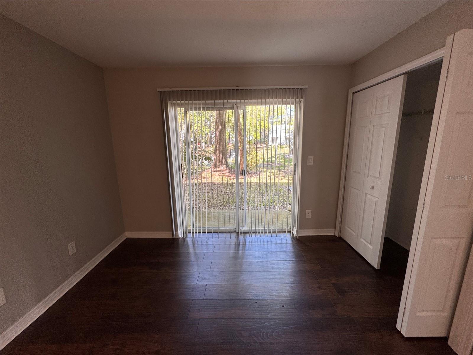 Image 21 of 31 For 7113 Bank Drive 103