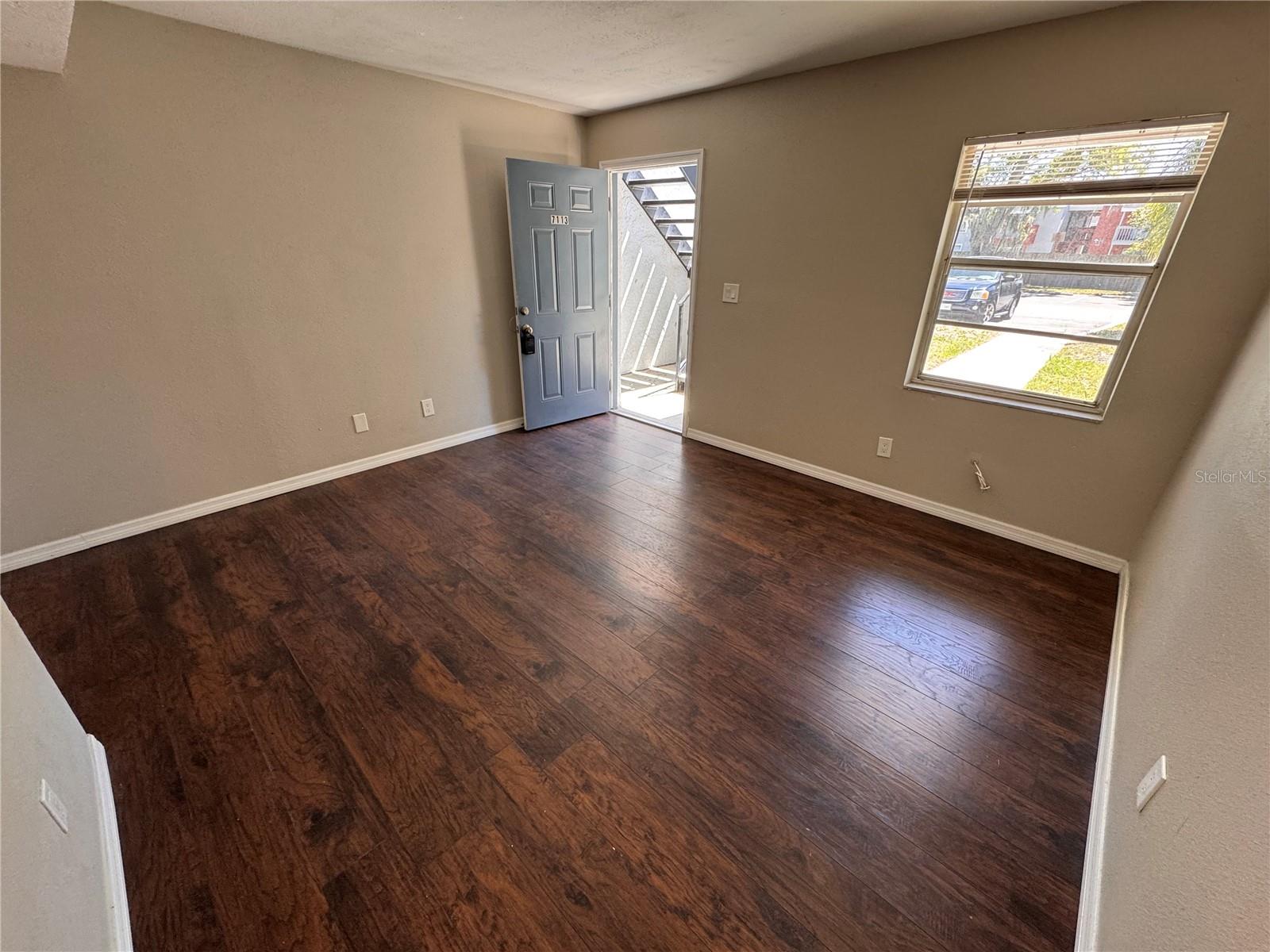 Image 5 of 31 For 7113 Bank Drive 103