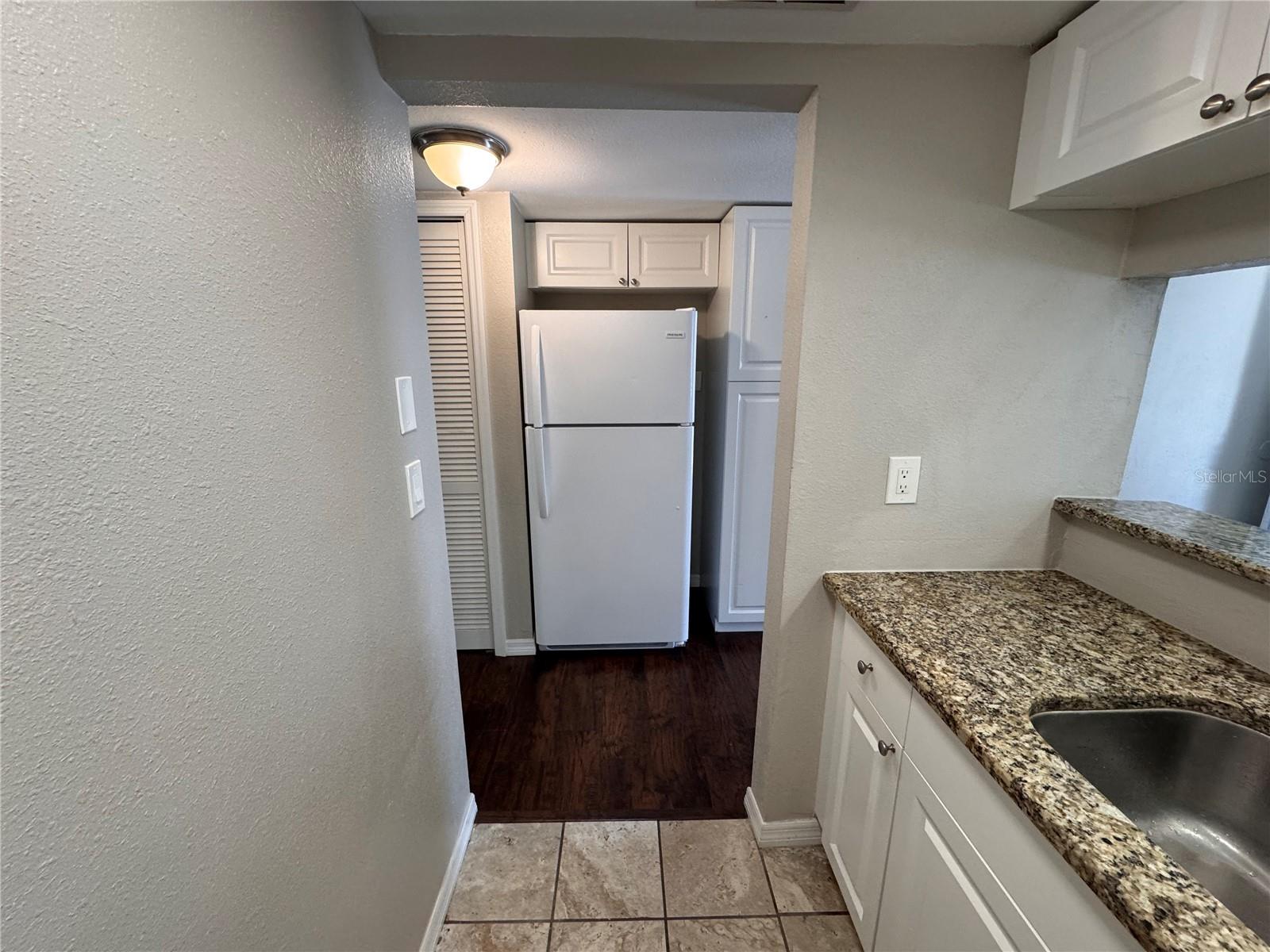 Image 8 of 31 For 7113 Bank Drive 103