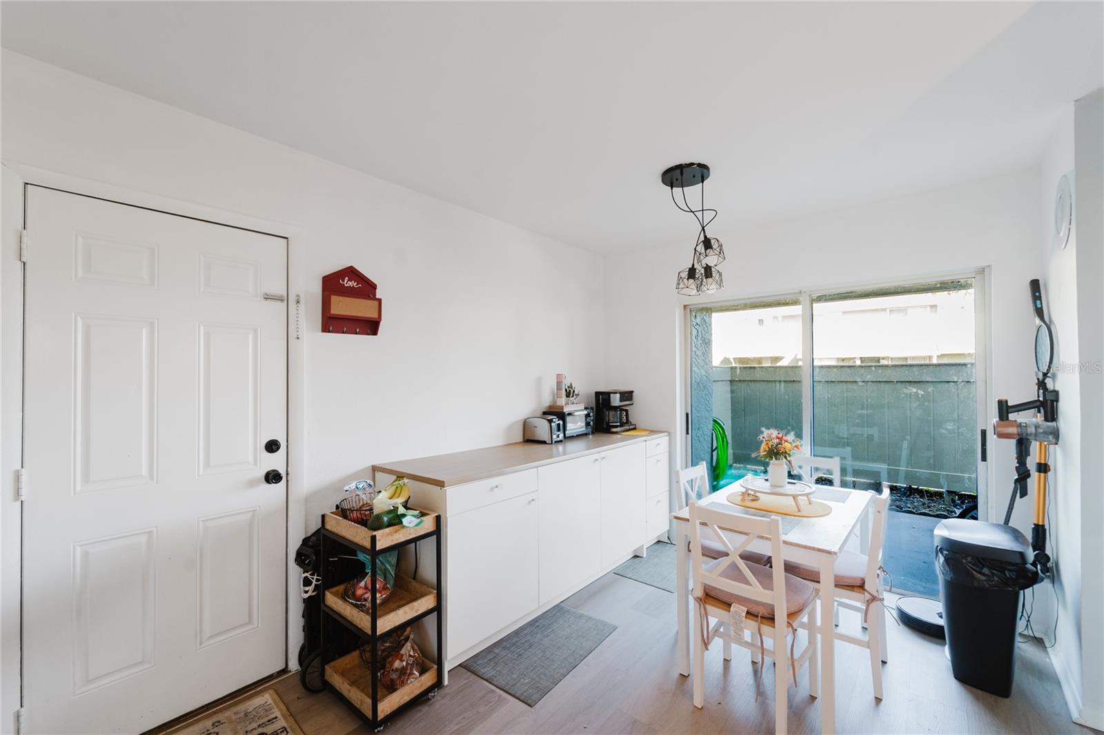 Image 17 of 24 For 4413 Ring Neck Road 4413