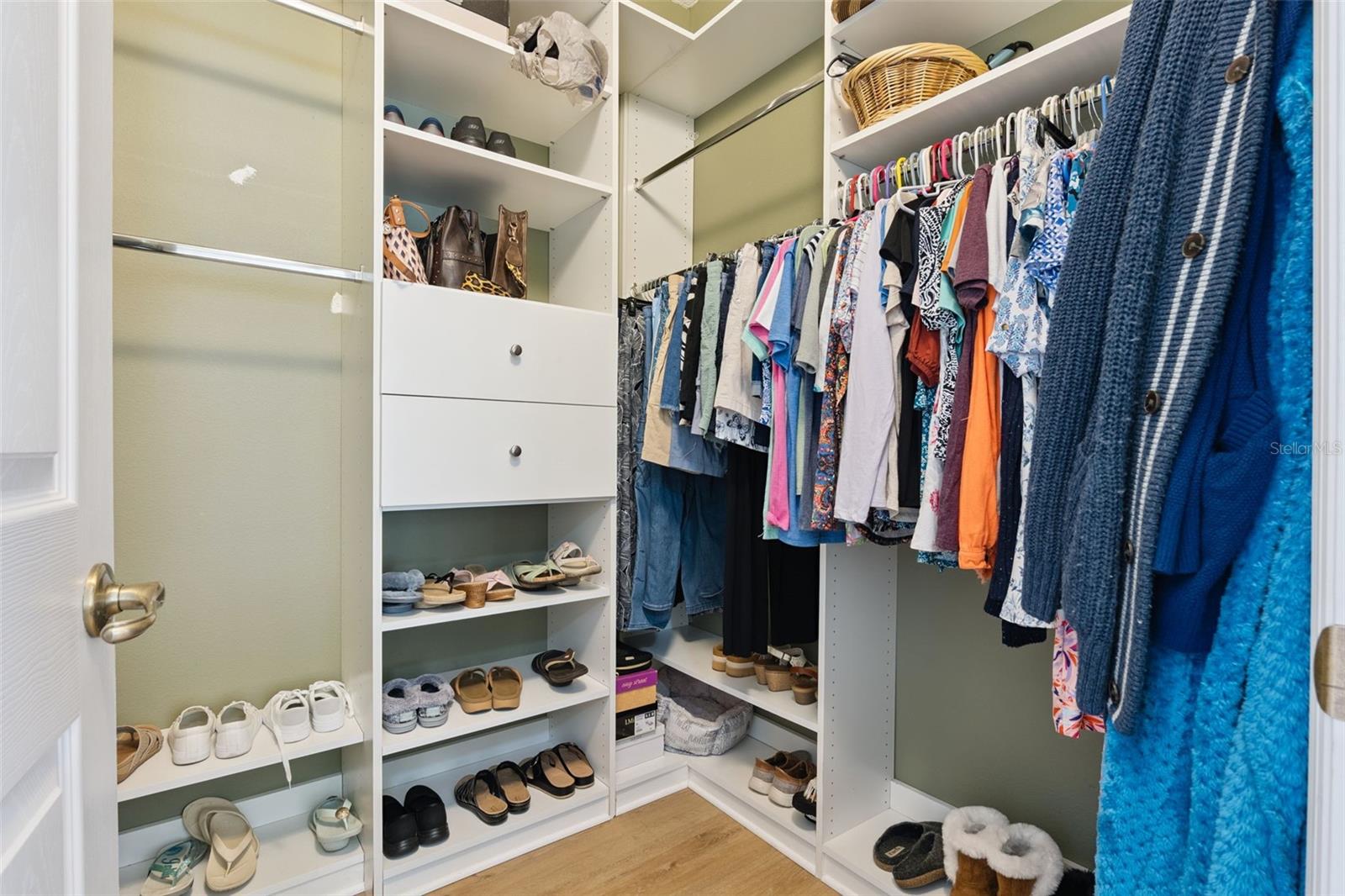 Image 20 of 56 For 1011 Claymont Blvd.