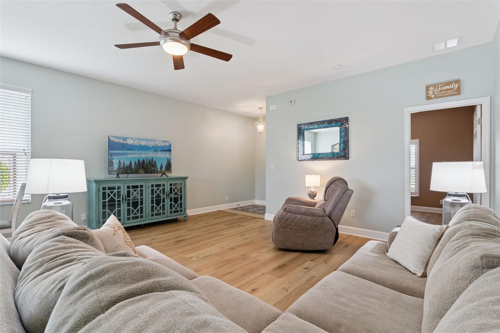 Image 5 of 56 For 1011 Claymont Blvd.