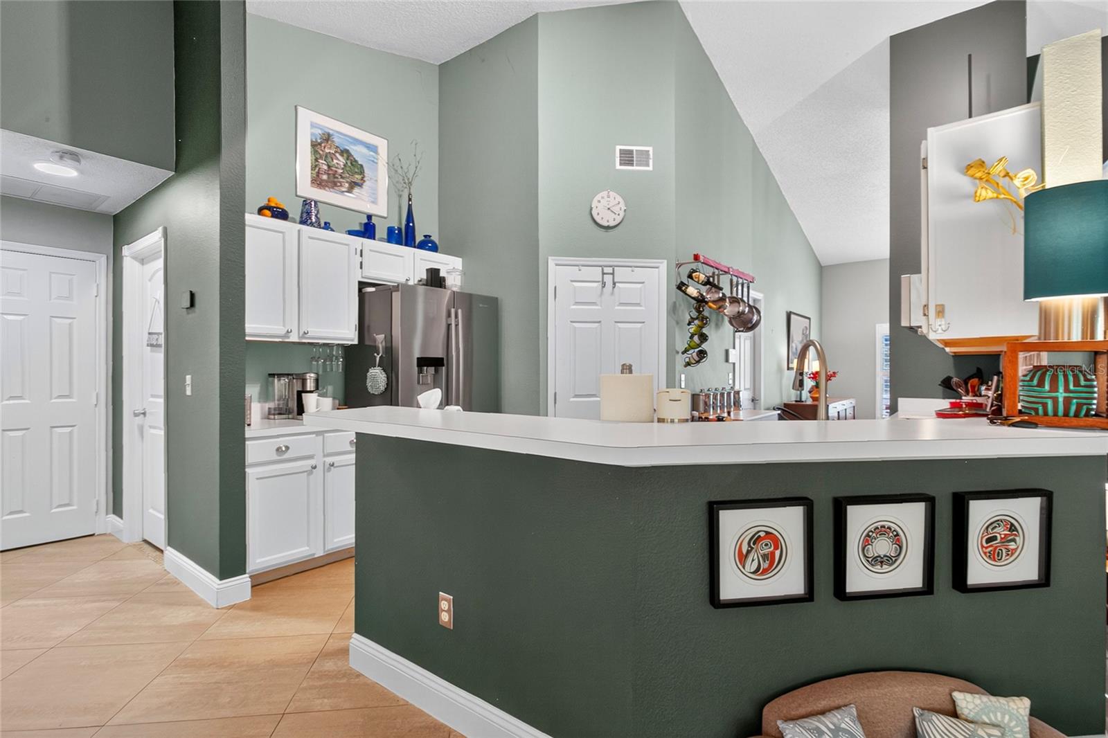 Image 10 of 36 For 13807 Forestside Court