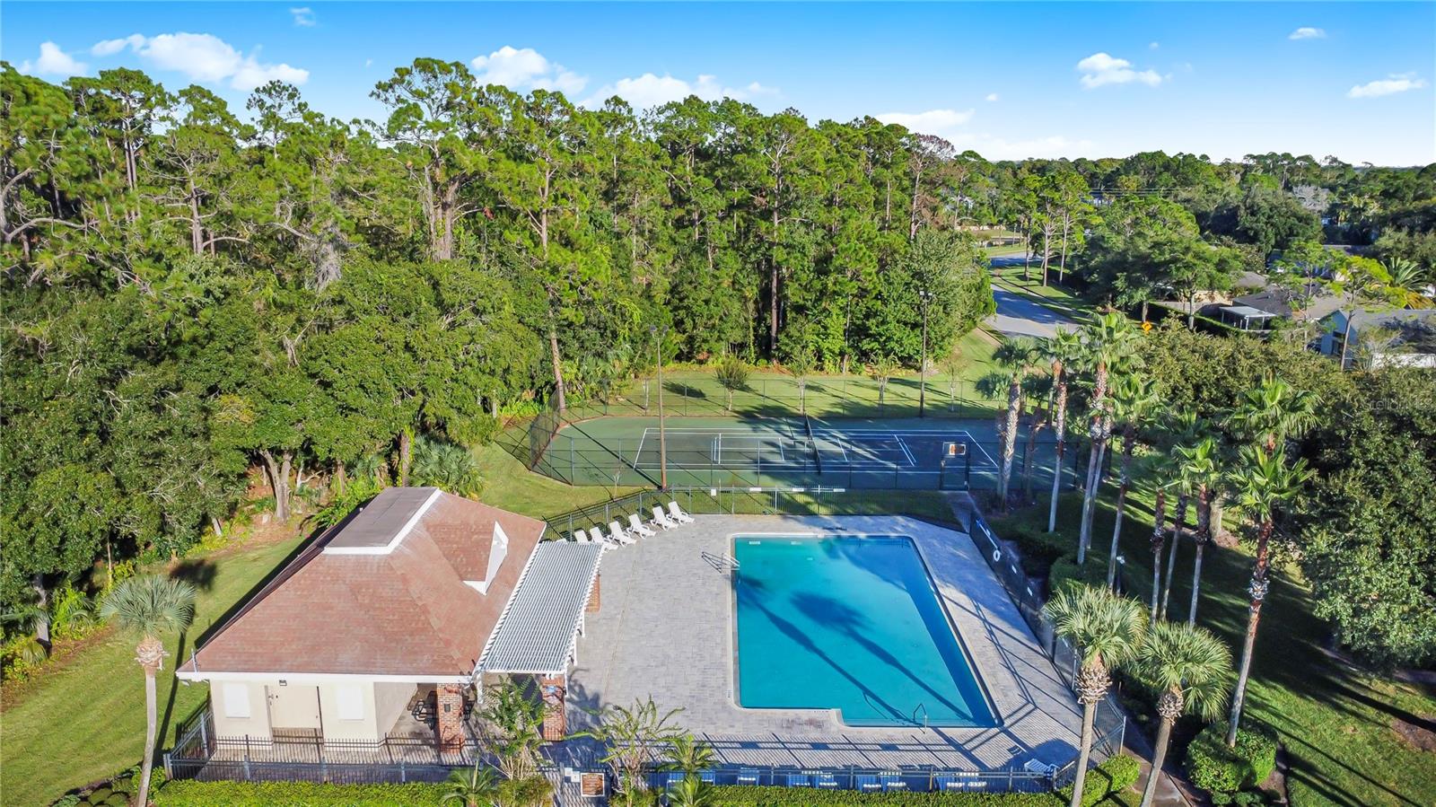 Image 34 of 36 For 13807 Forestside Court