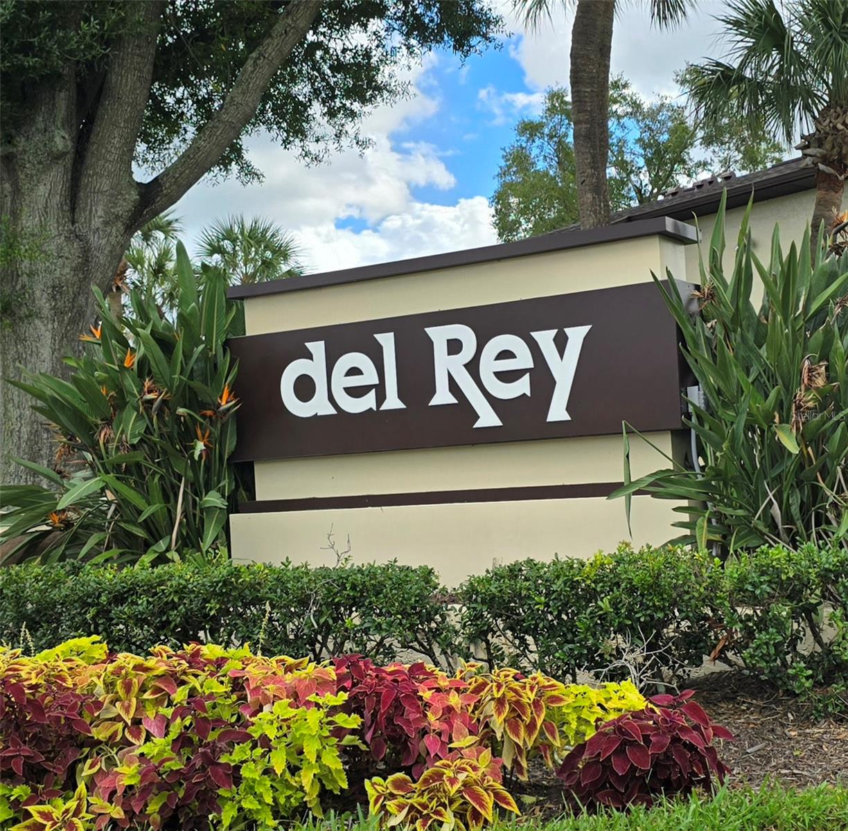 Image 2 of 8 For 6116 Curry Ford Road 229