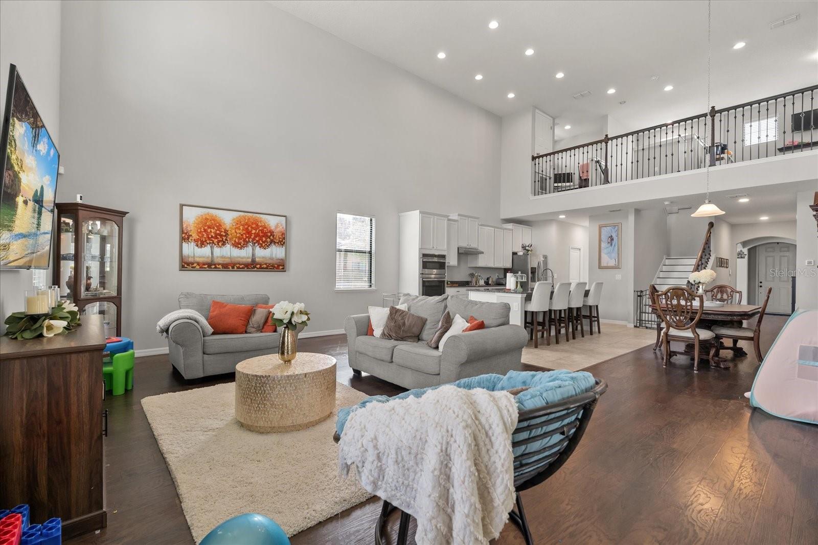 Image 6 of 38 For 1001 Perugia Ln