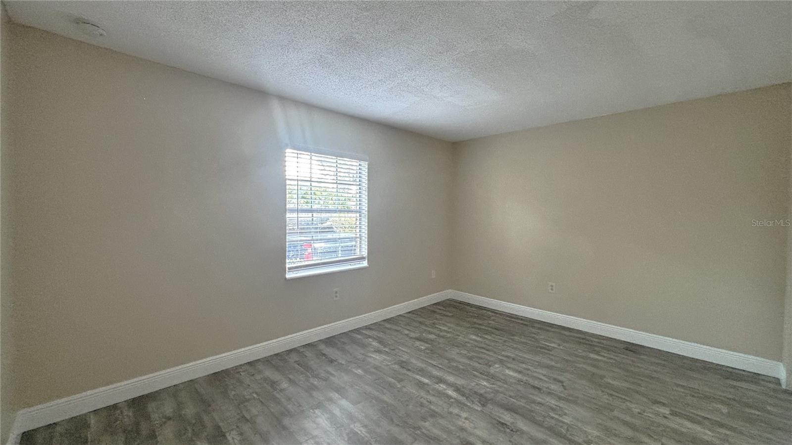 Image 14 of 20 For 5325 Curry Ford Road 10