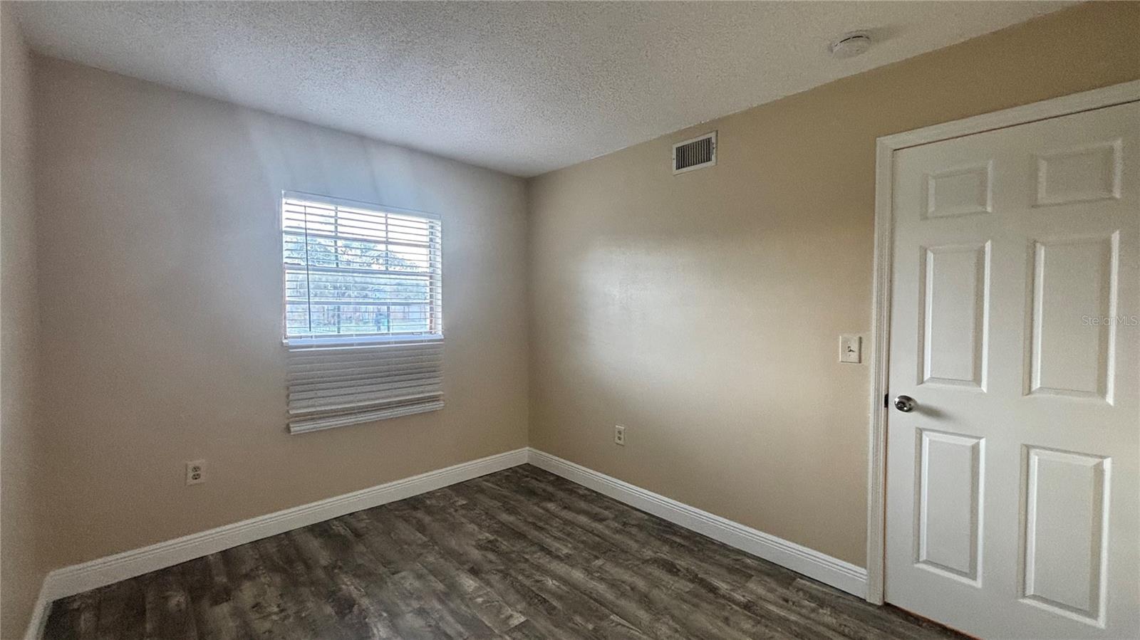 Image 18 of 20 For 5325 Curry Ford Road 10