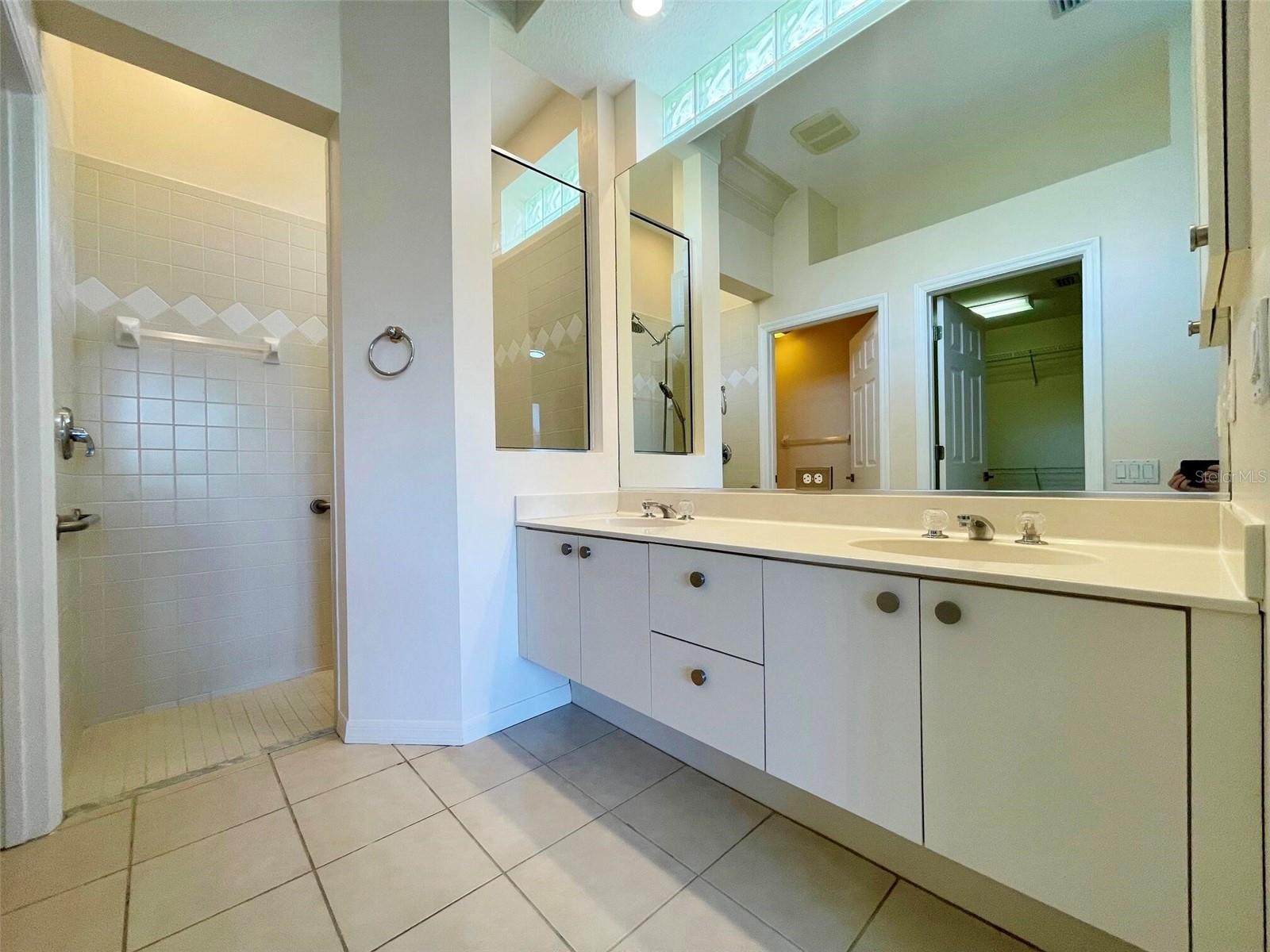 Image 22 of 36 For 8515 53rd Place E