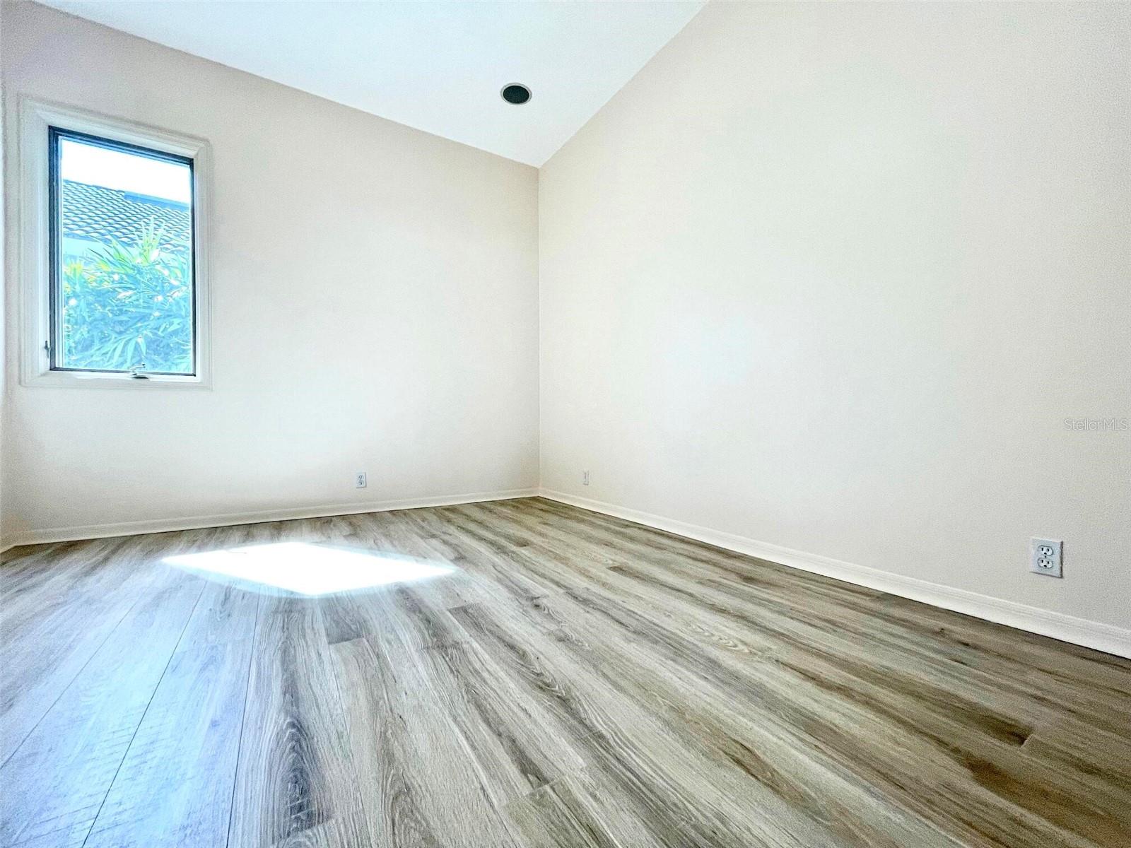 Image 28 of 36 For 8515 53rd Place E