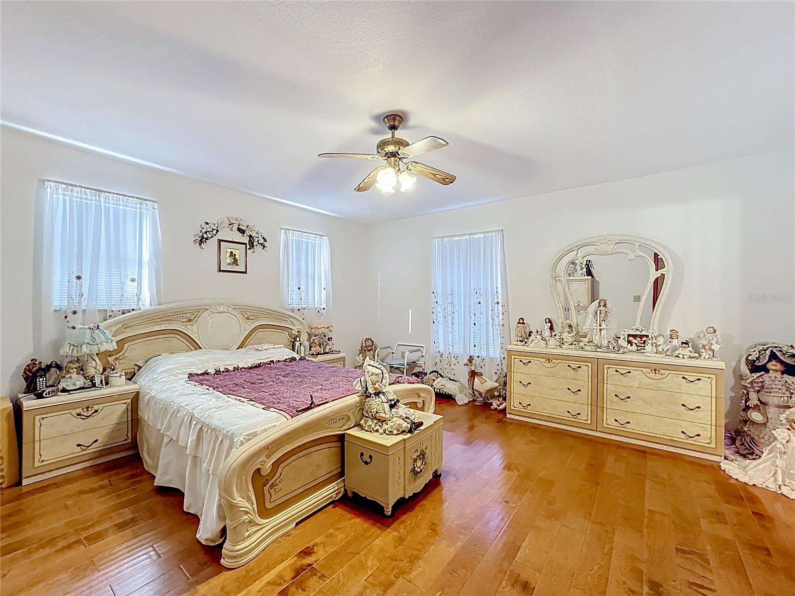 Image 16 of 34 For 1445 Beechwood Drive