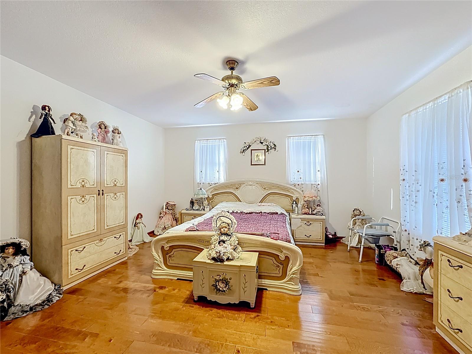 Image 17 of 34 For 1445 Beechwood Drive