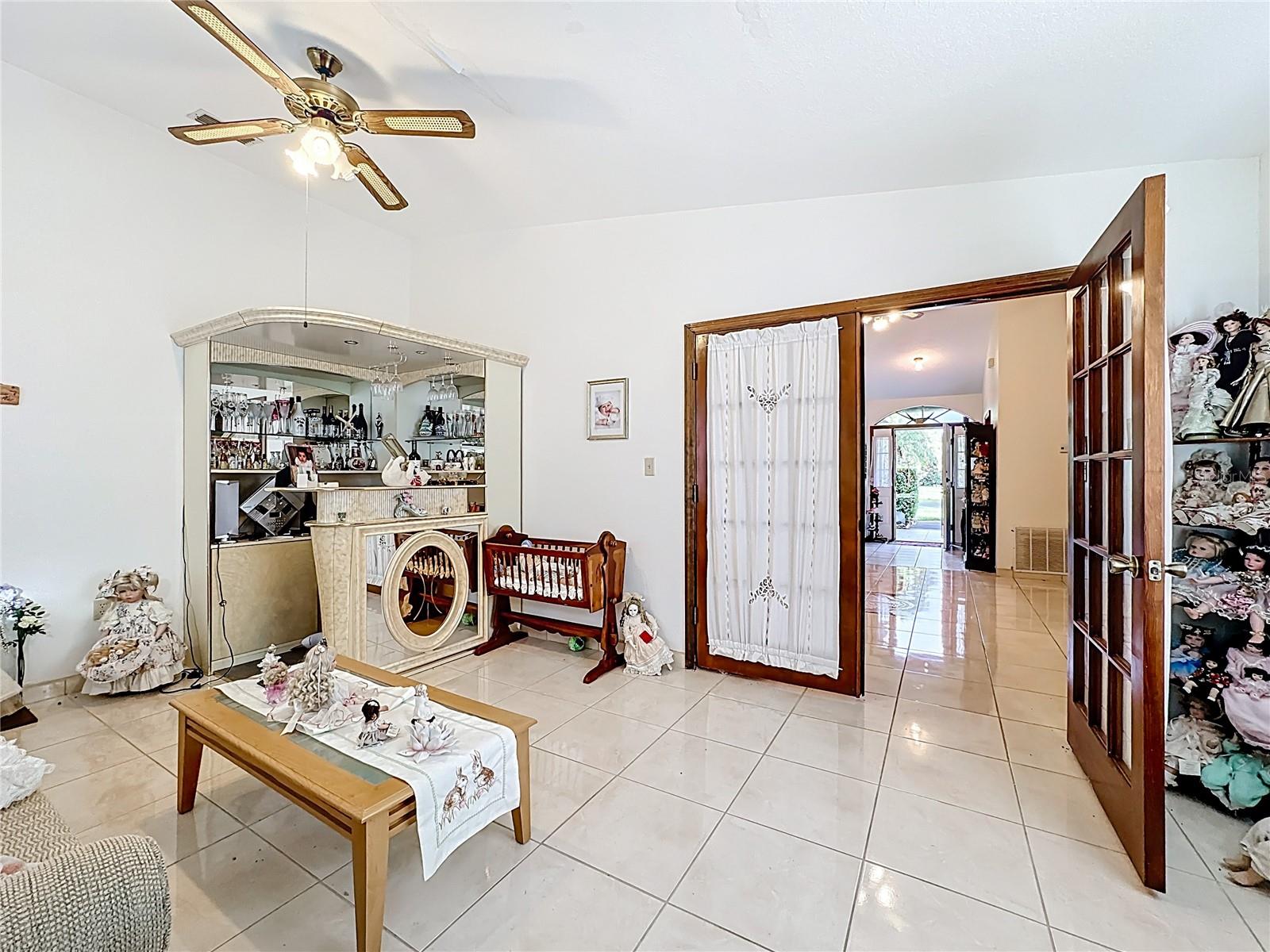 Image 22 of 34 For 1445 Beechwood Drive