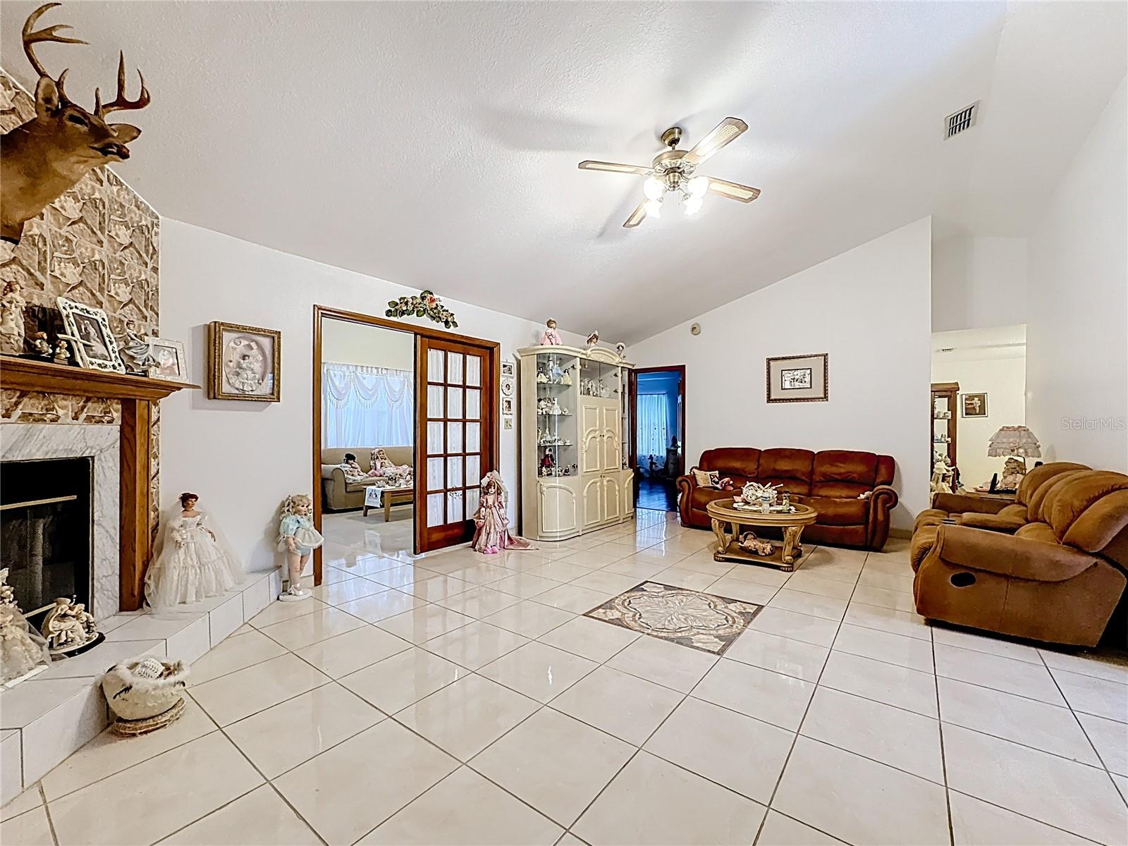 Image 4 of 34 For 1445 Beechwood Drive