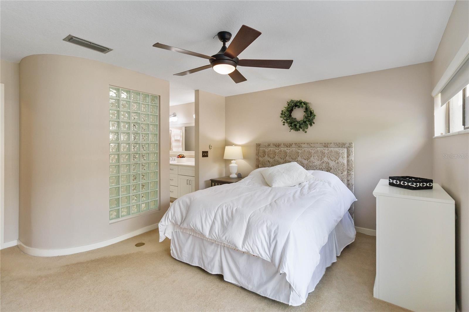 Image 19 of 56 For 1000 Winderley Place 239