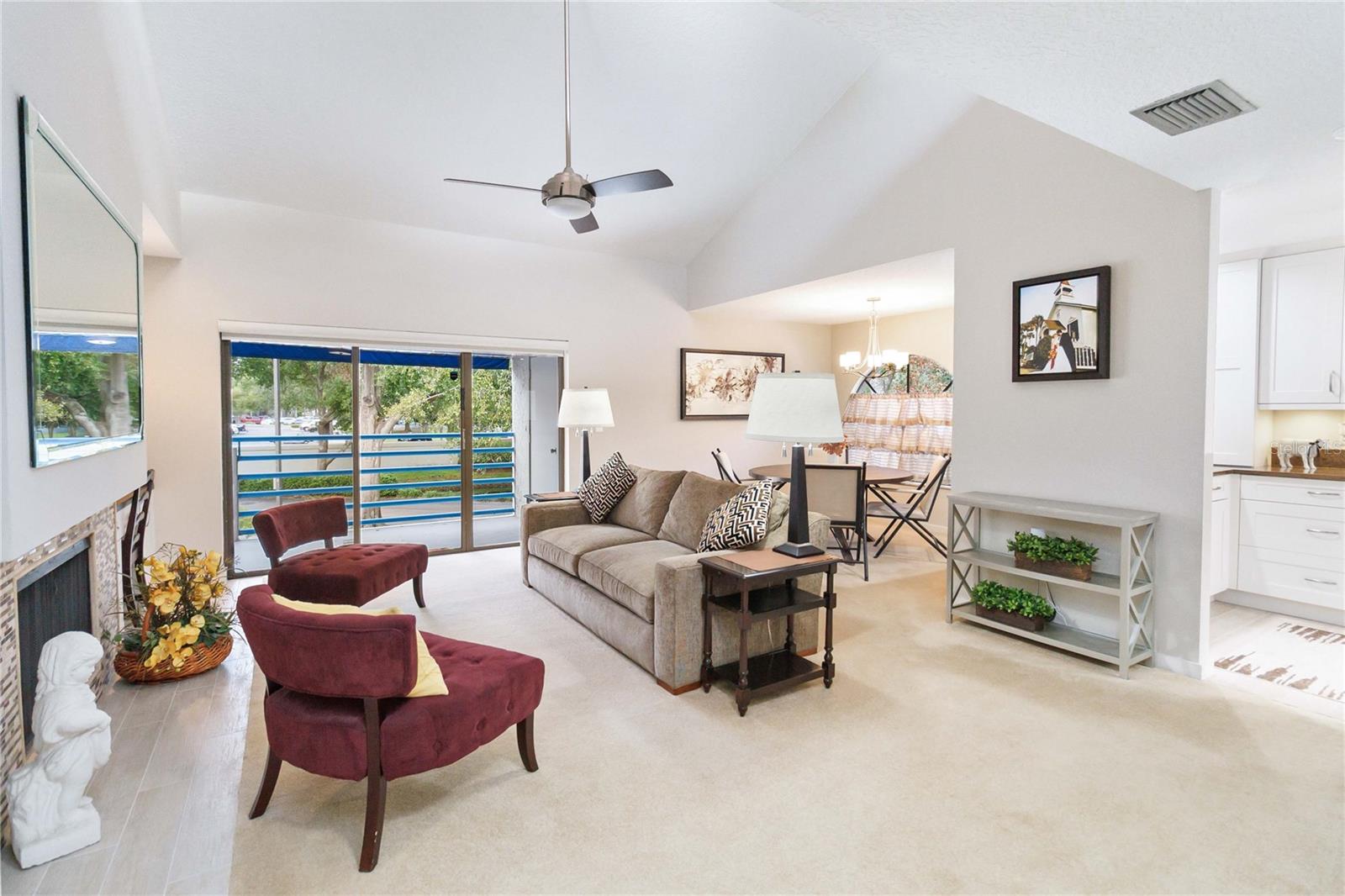 Image 4 of 56 For 1000 Winderley Place 239