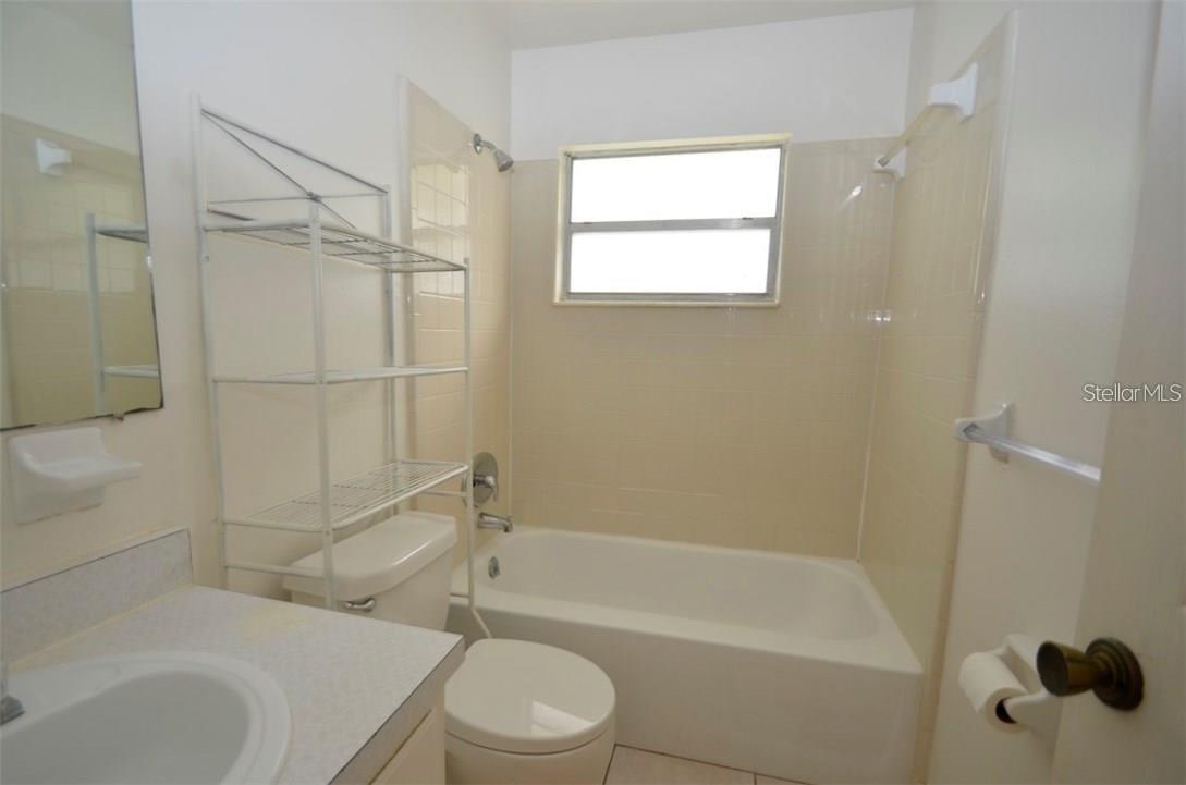 Image 7 of 9 For 2203 Park Avenue C