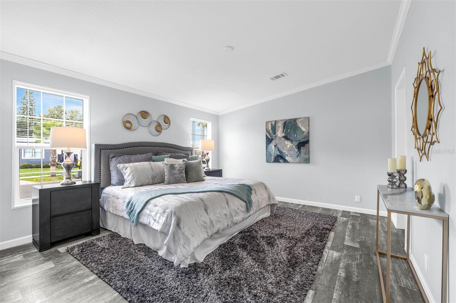 Image 15 of 34 For 4709 Dunkeld Avenue