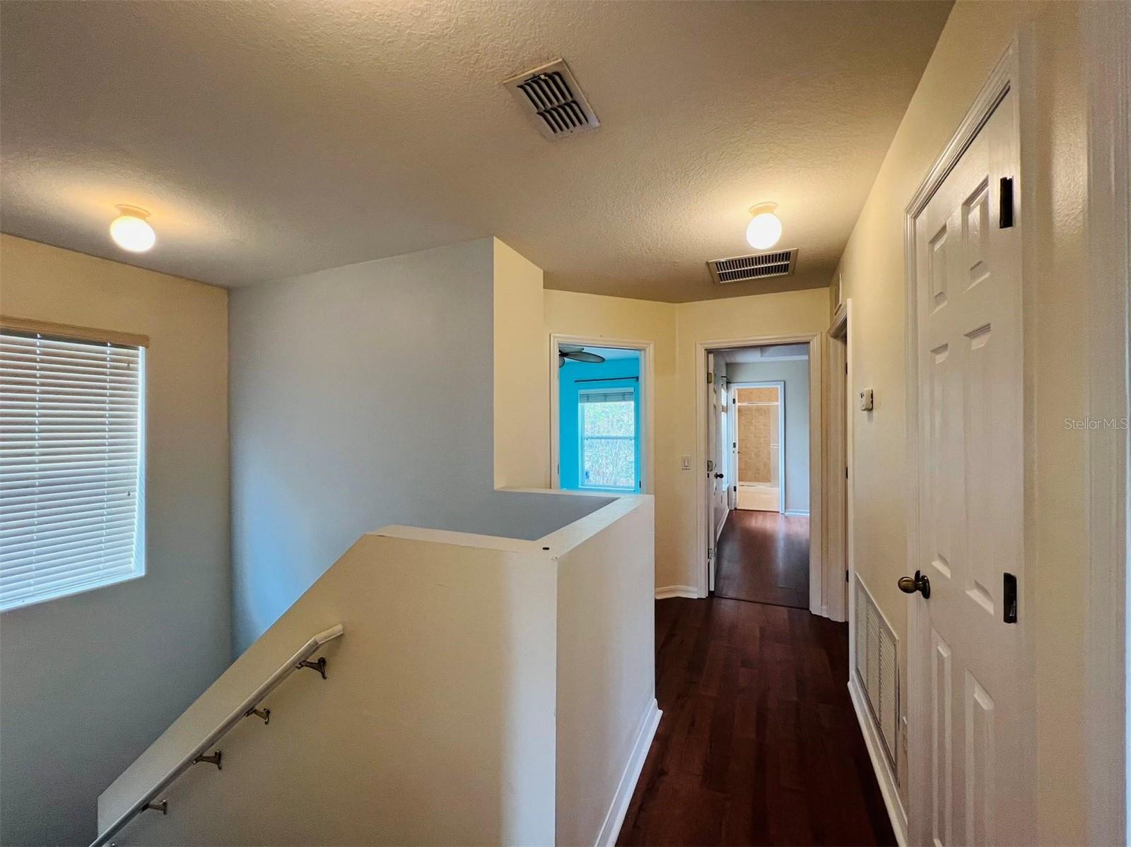 Image 11 of 68 For 1531 Par Court