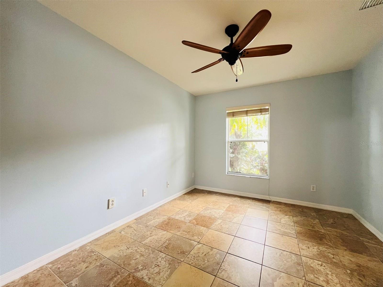 Image 15 of 68 For 1531 Par Court