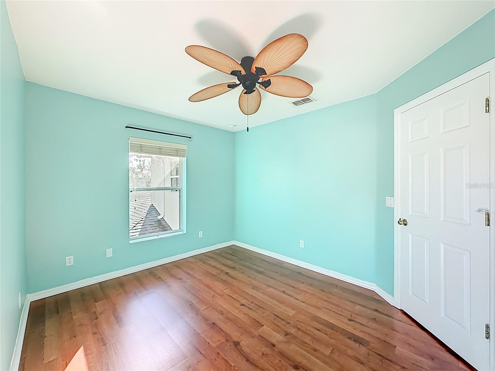 Image 31 of 68 For 1531 Par Court