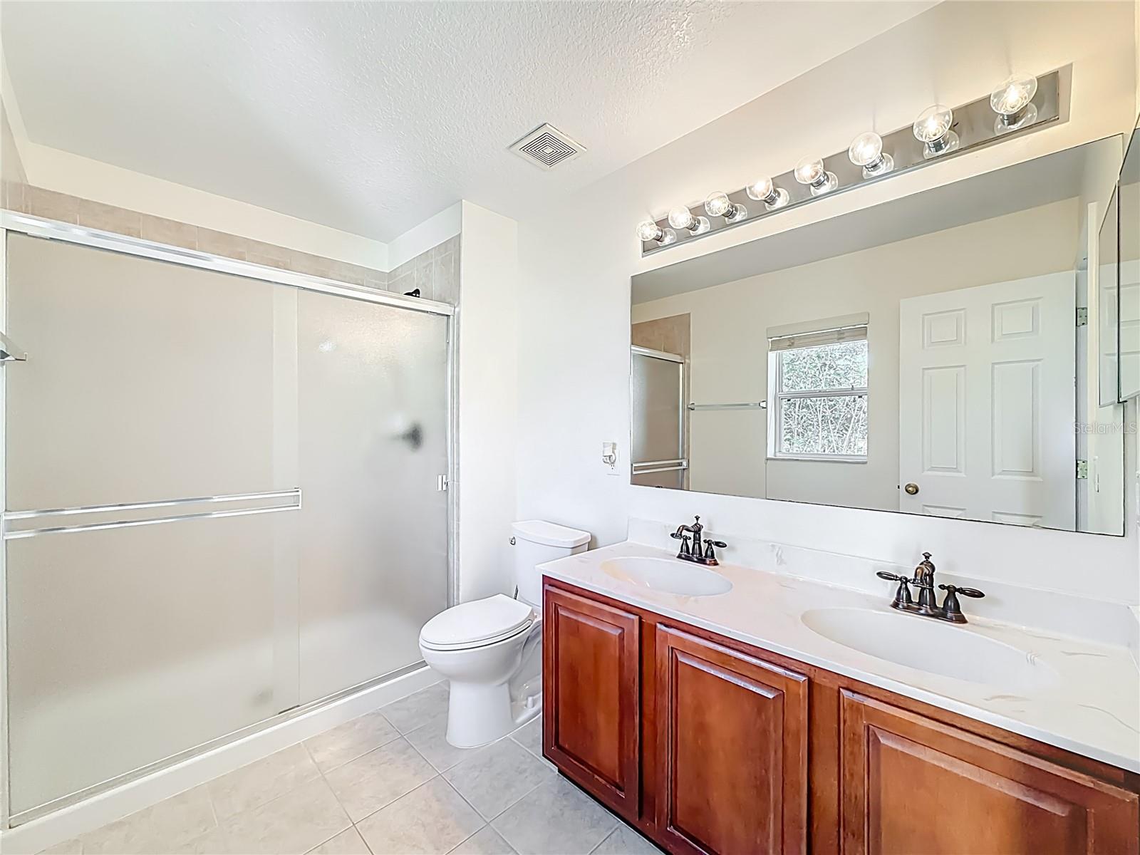 Image 39 of 68 For 1531 Par Court