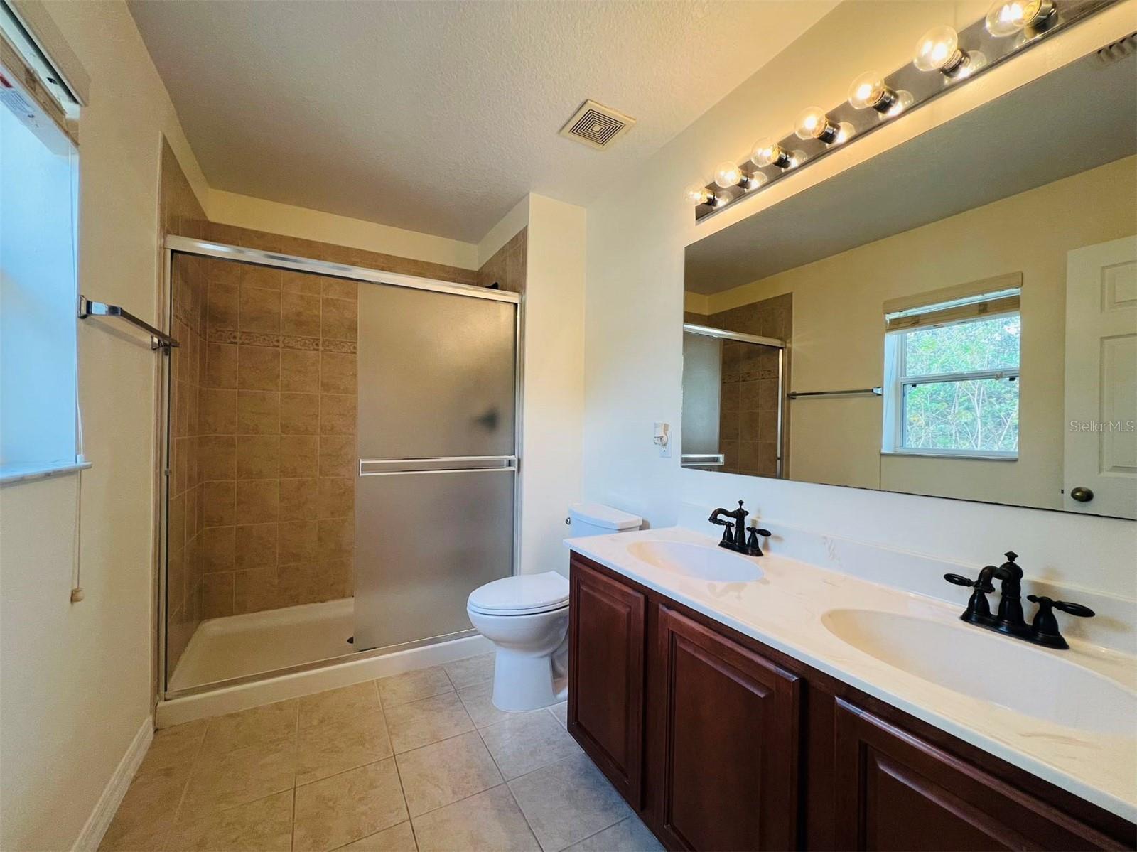 Image 9 of 68 For 1531 Par Court