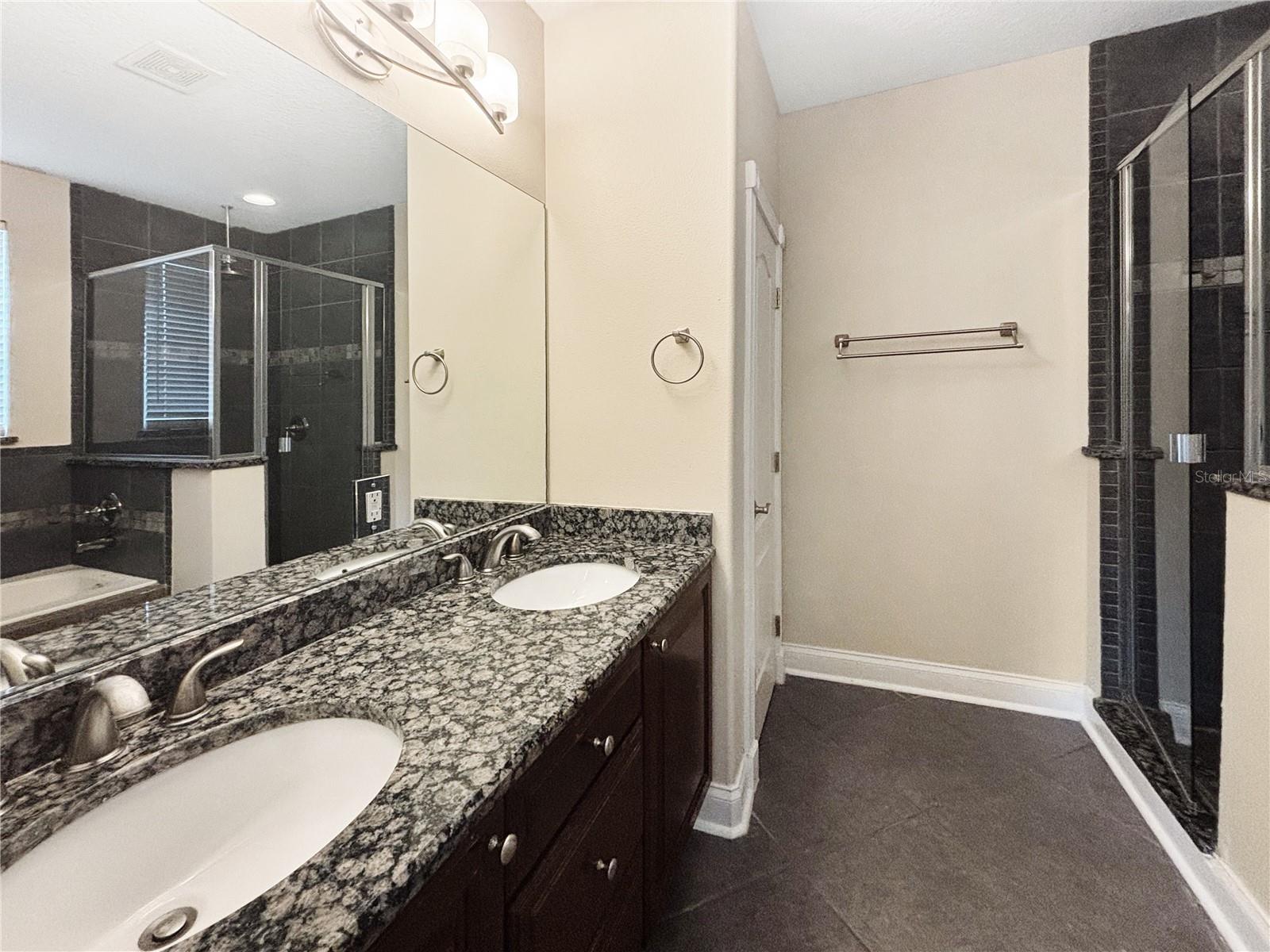 Image 11 of 29 For 827 Meridale Avenue