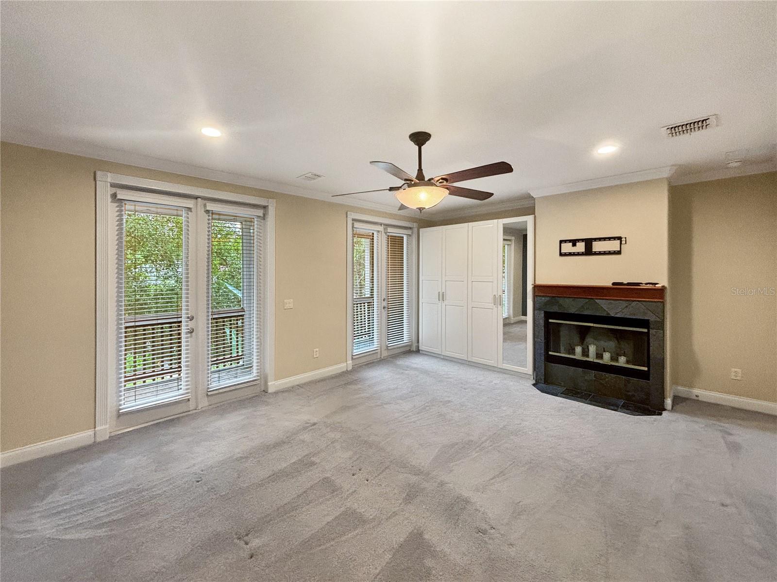 Image 23 of 29 For 827 Meridale Avenue