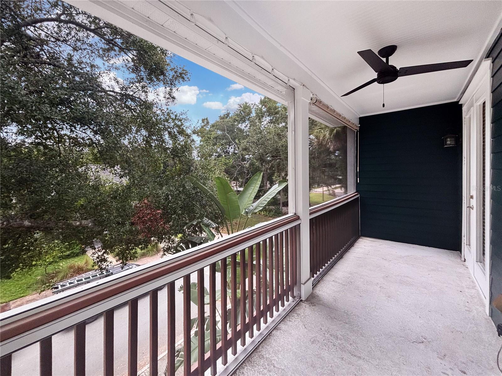 Image 25 of 29 For 827 Meridale Avenue