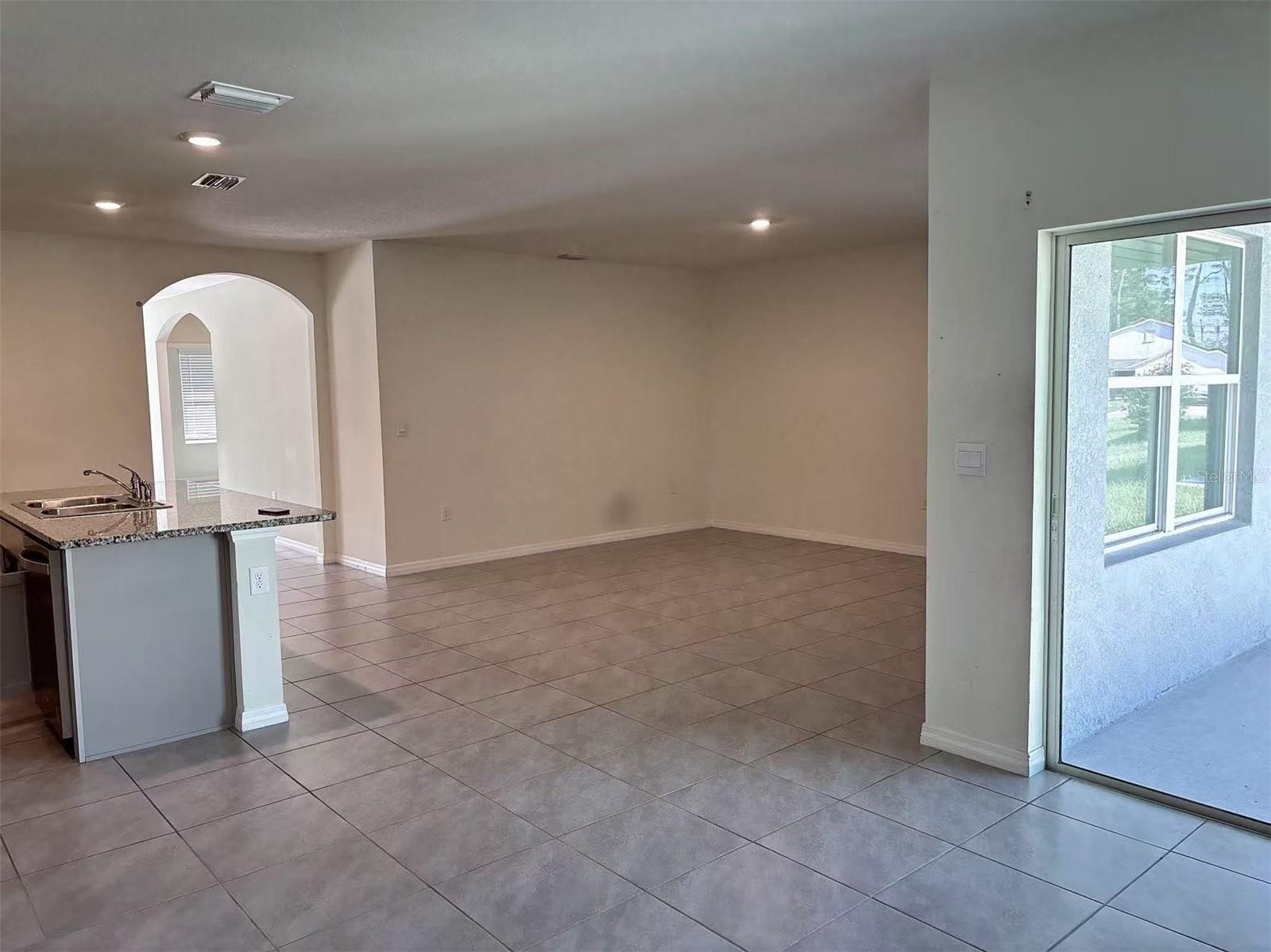 Image 12 of 21 For 40 Hickory Course Lane