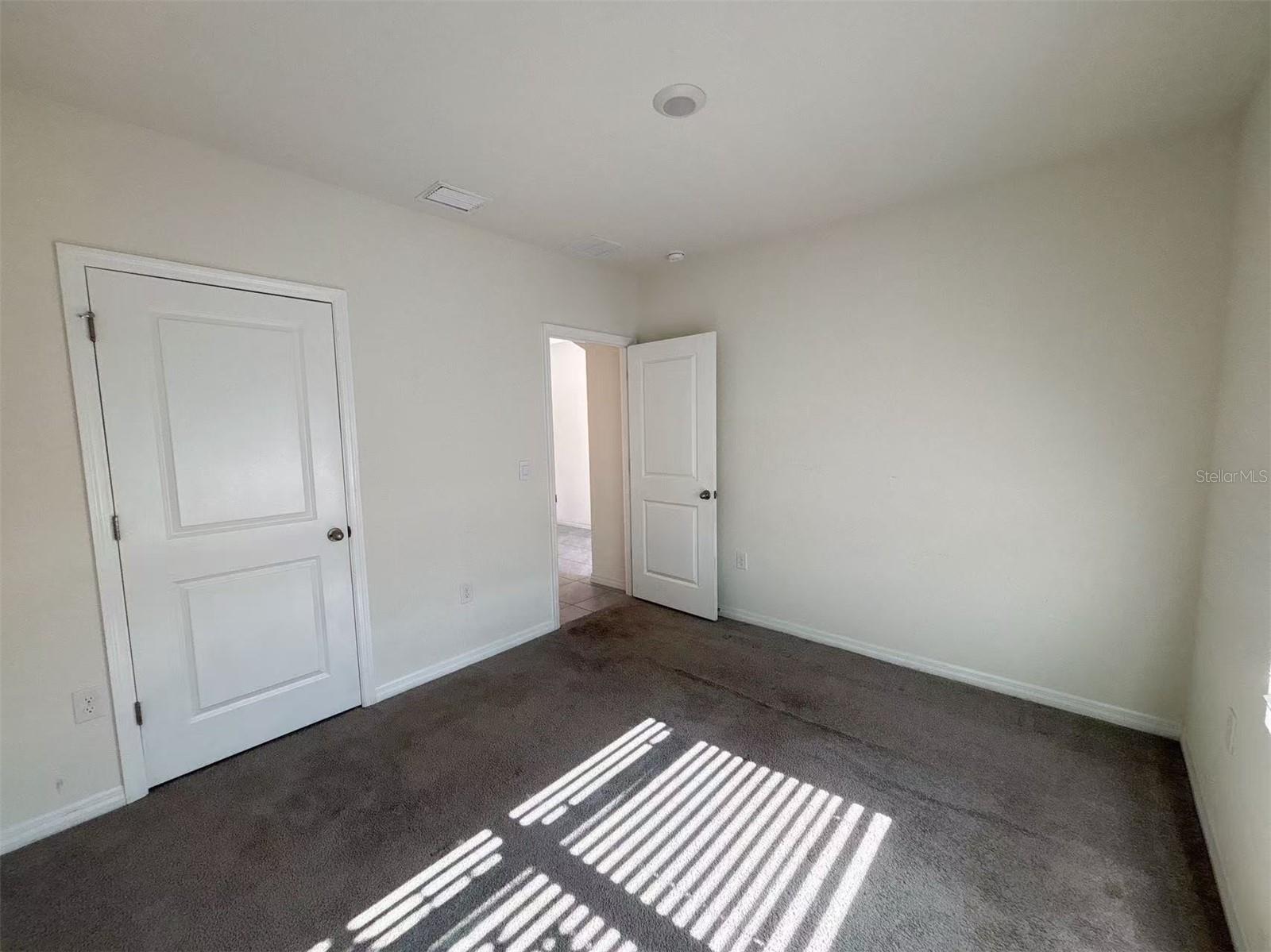 Image 20 of 21 For 40 Hickory Course Lane