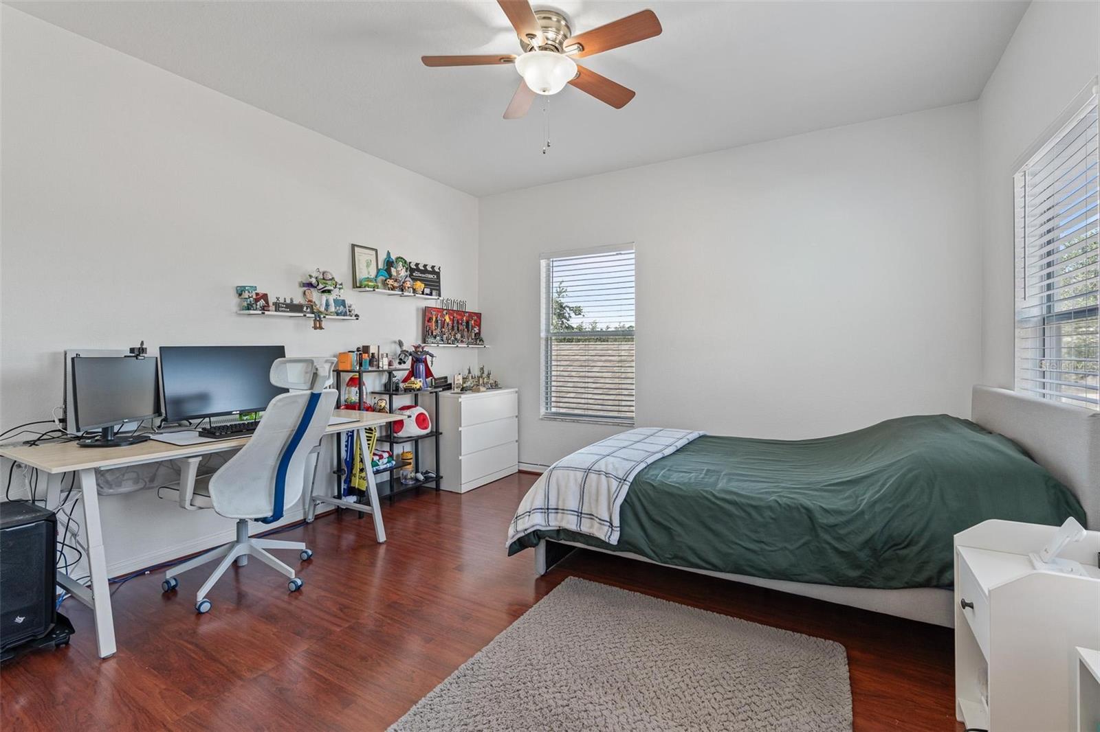 Image 23 of 53 For 14488 Whittridge Drive