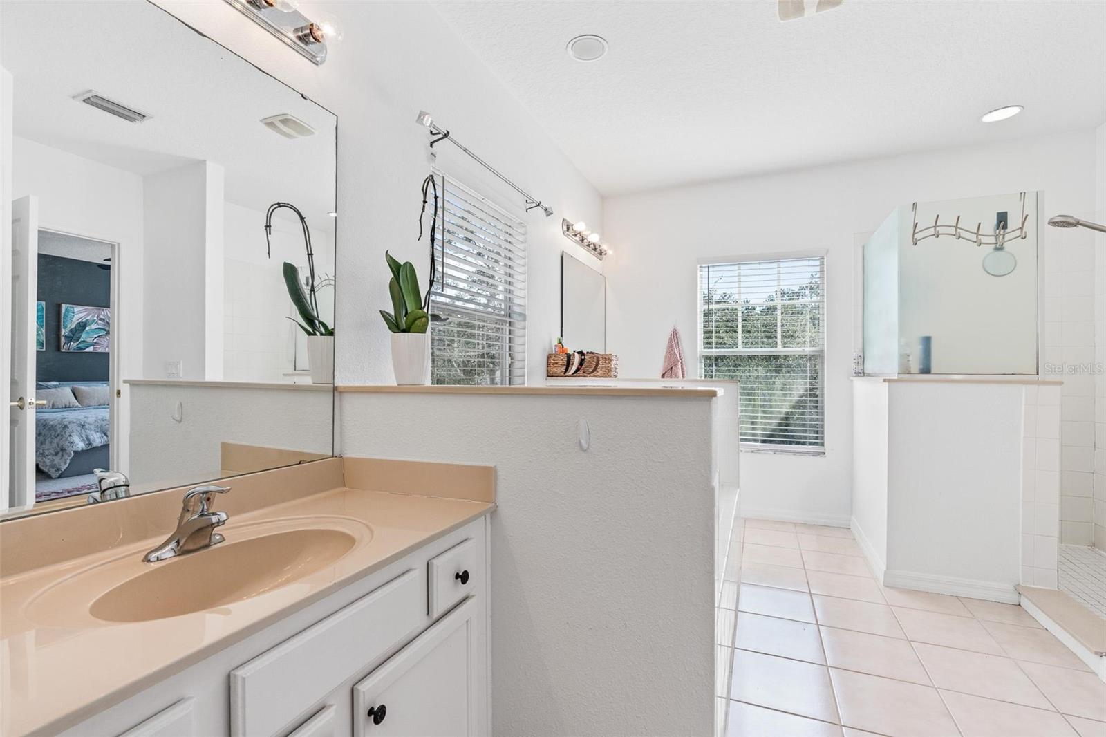 Image 31 of 53 For 14488 Whittridge Drive