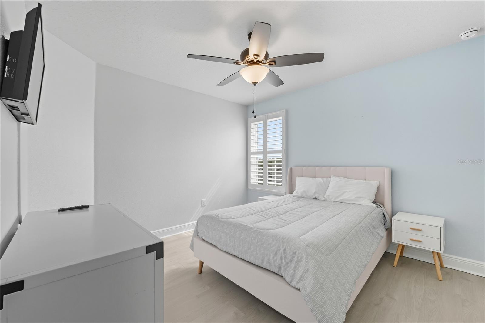 Image 21 of 32 For 133 Whirlaway Drive S
