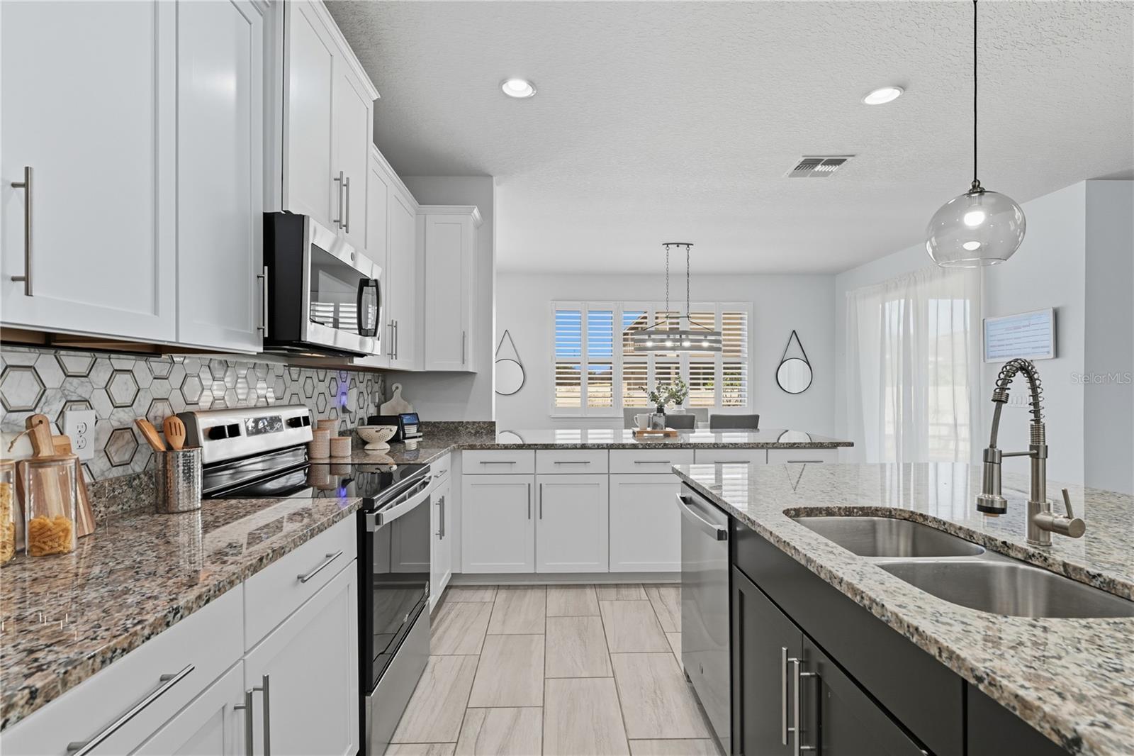 Image 7 of 32 For 133 Whirlaway Drive S