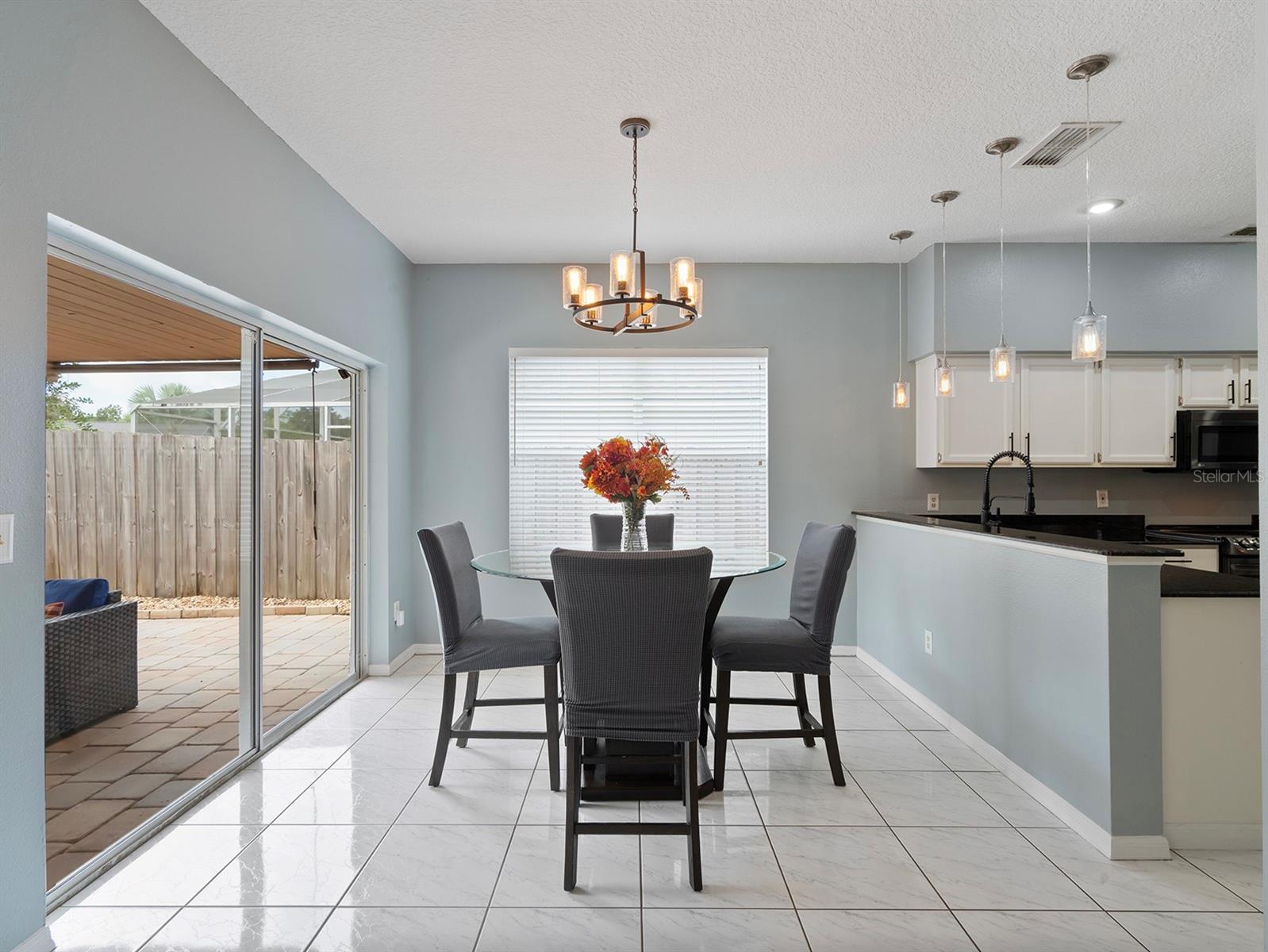 Image 15 of 46 For 2283 Ekana Drive