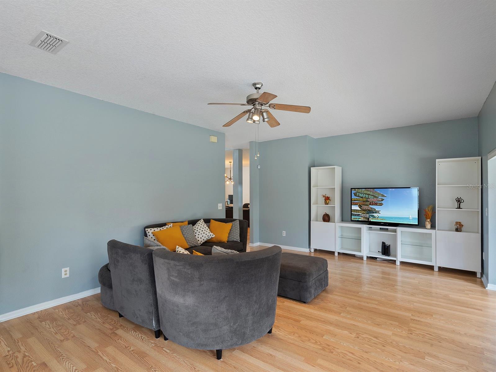 Image 18 of 46 For 2283 Ekana Drive